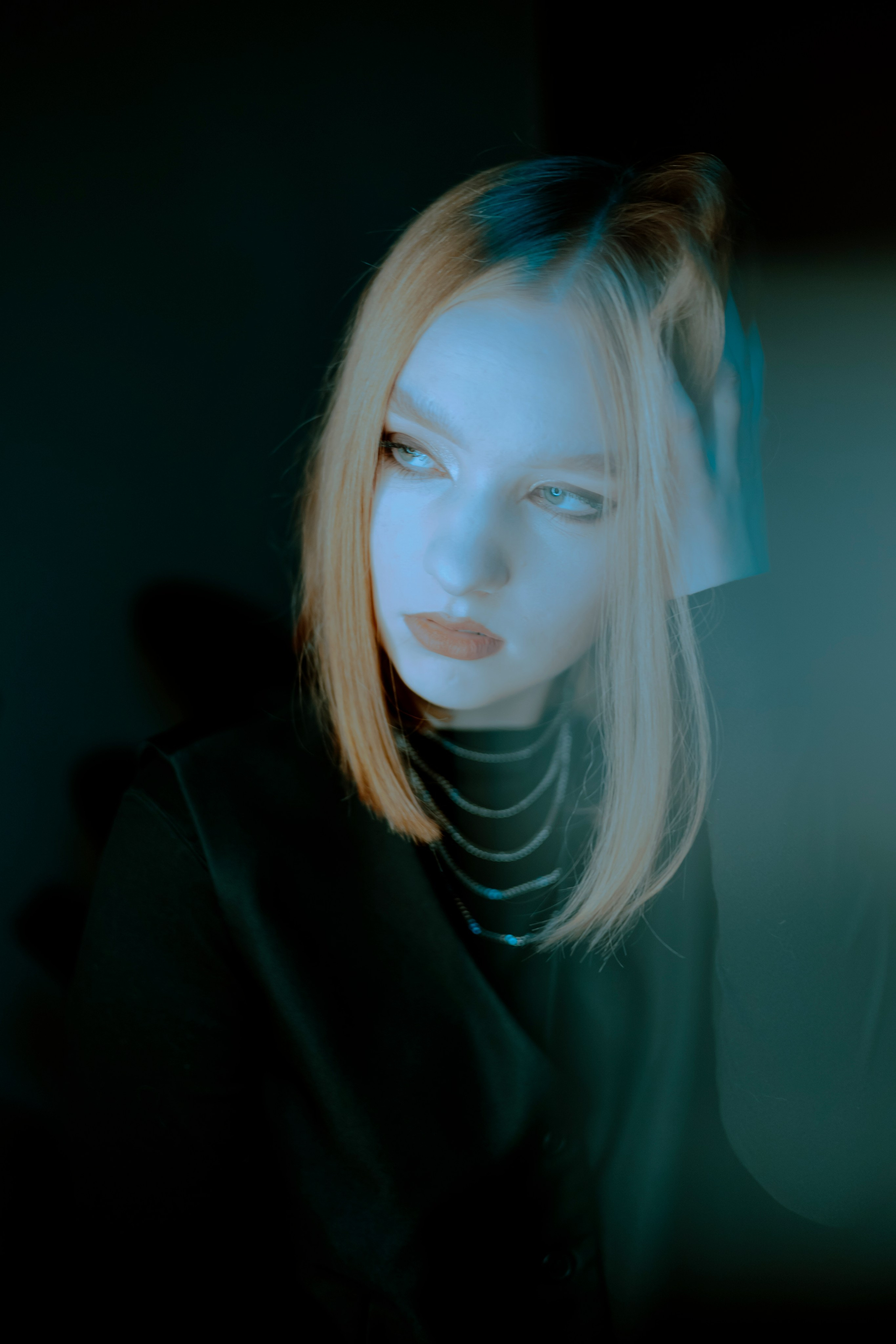 ANASTASIA RES. ALEXANDER VESELKOV — ФОТОГРАФ | NFT ARTIST | РЕЖИССЕР I VISUAL ARTIST