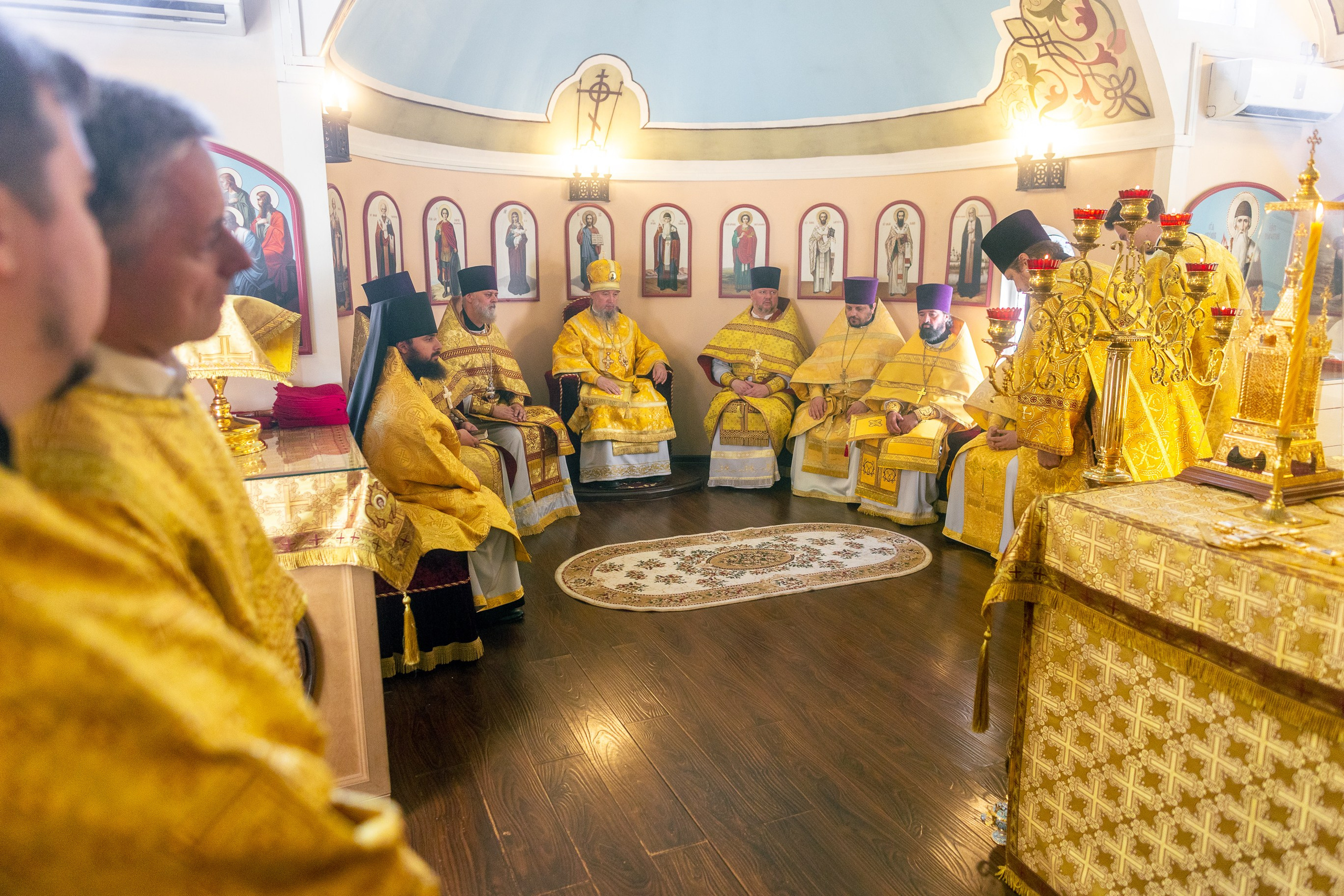 Митрополит Василий. 10 лет Храму Святителя Спиридона Тримифунтского. Фото и видеосъемка любых мероприятий в городе Краснодаре и Краснодарском крае. Щеколдин Антон