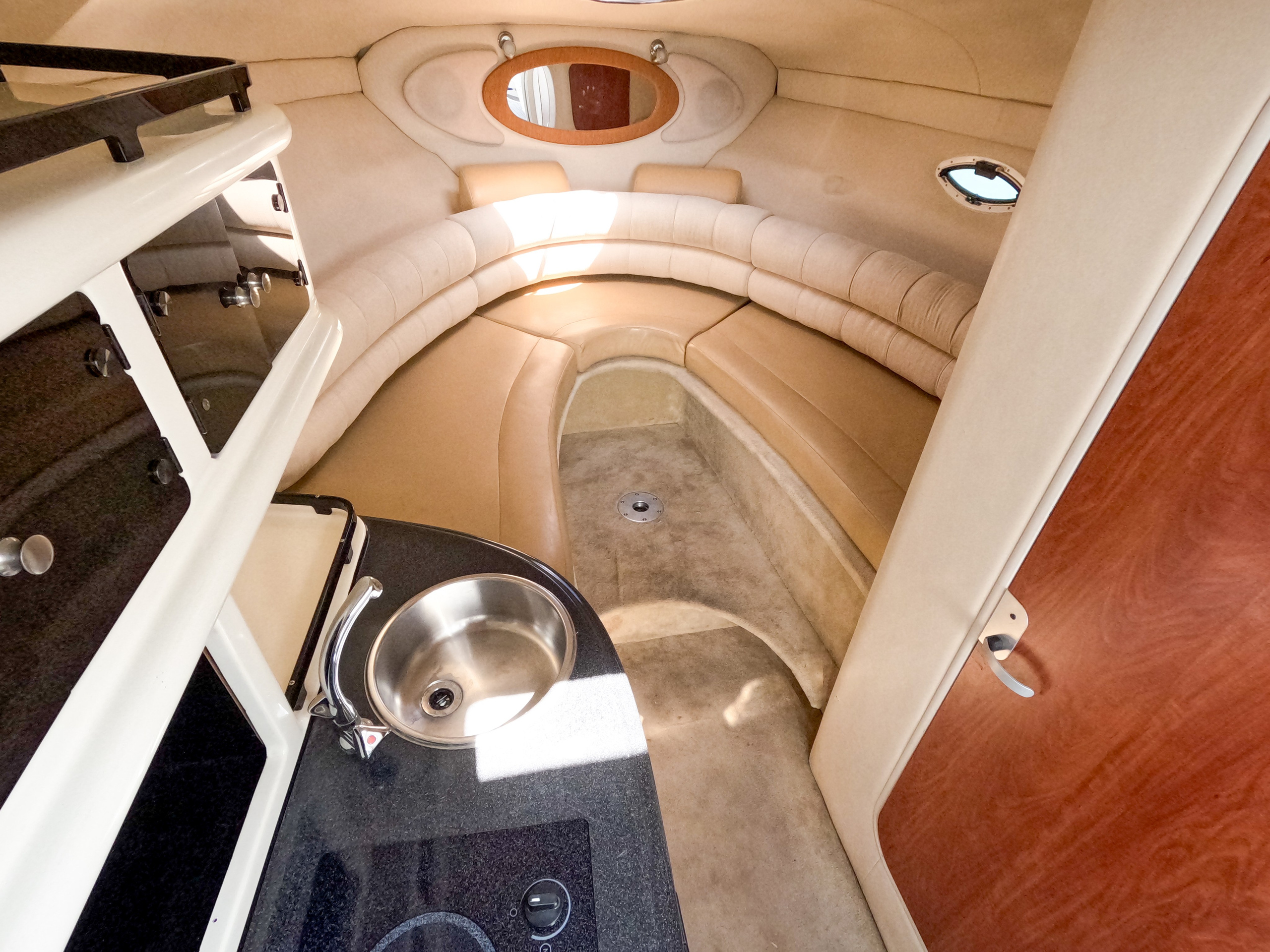 ЭКОНОМ КАТЕРА В СОЧИ. Аренда Яхт в Сочи от Эконом до Премиум Класса