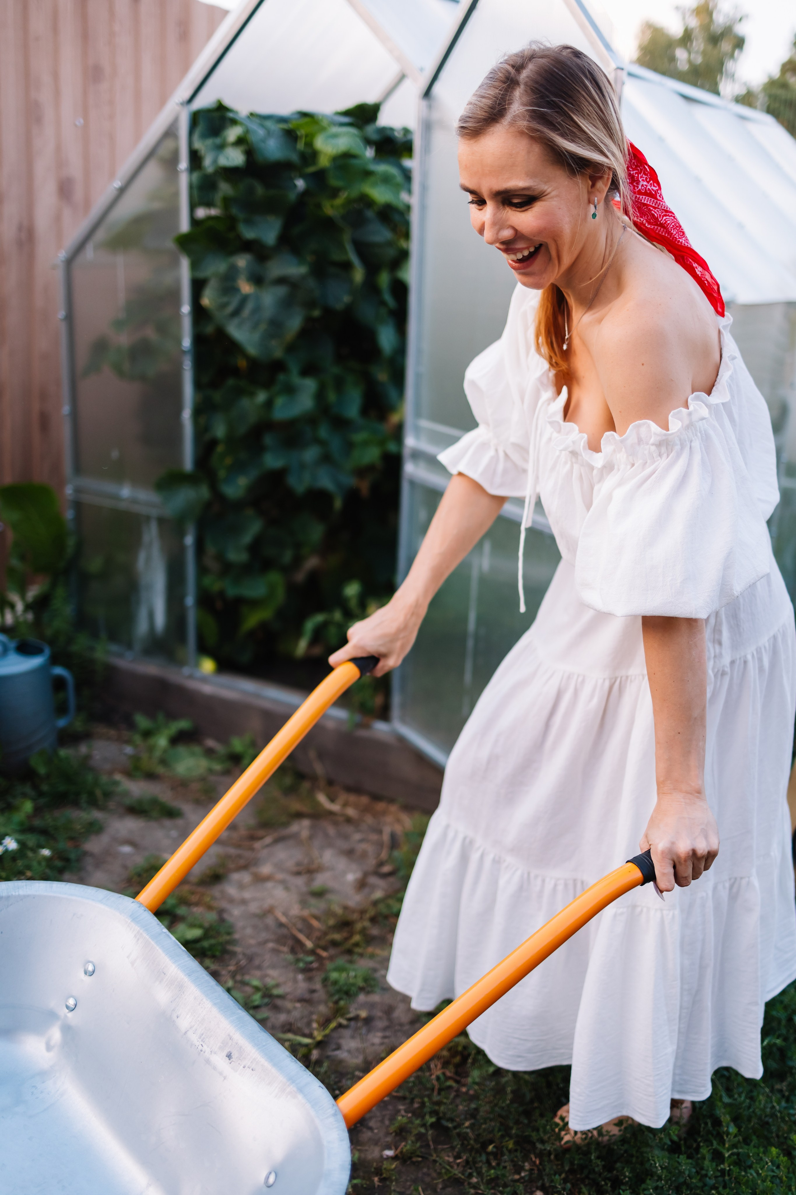 алёна малахова фотограф новосибирск семейный детский домашняя фотосессия в новосибирске день рождения репортажная съёмка фотосессия с лошадьми на конюшне деревня алтай  на природе фотосессия в детском саду мама и сын предложение руки и сердца идея  помолвка фотосессия берег закат детский день рождения годик торт аниматор лофт игровая продолжение следует prodoljenie_sleduet_  корпоратив тимбилдинг первоклашка линейка  контент  бизнес портрет оперный новат франция берет весна девушка мама и дочь мать и дитя