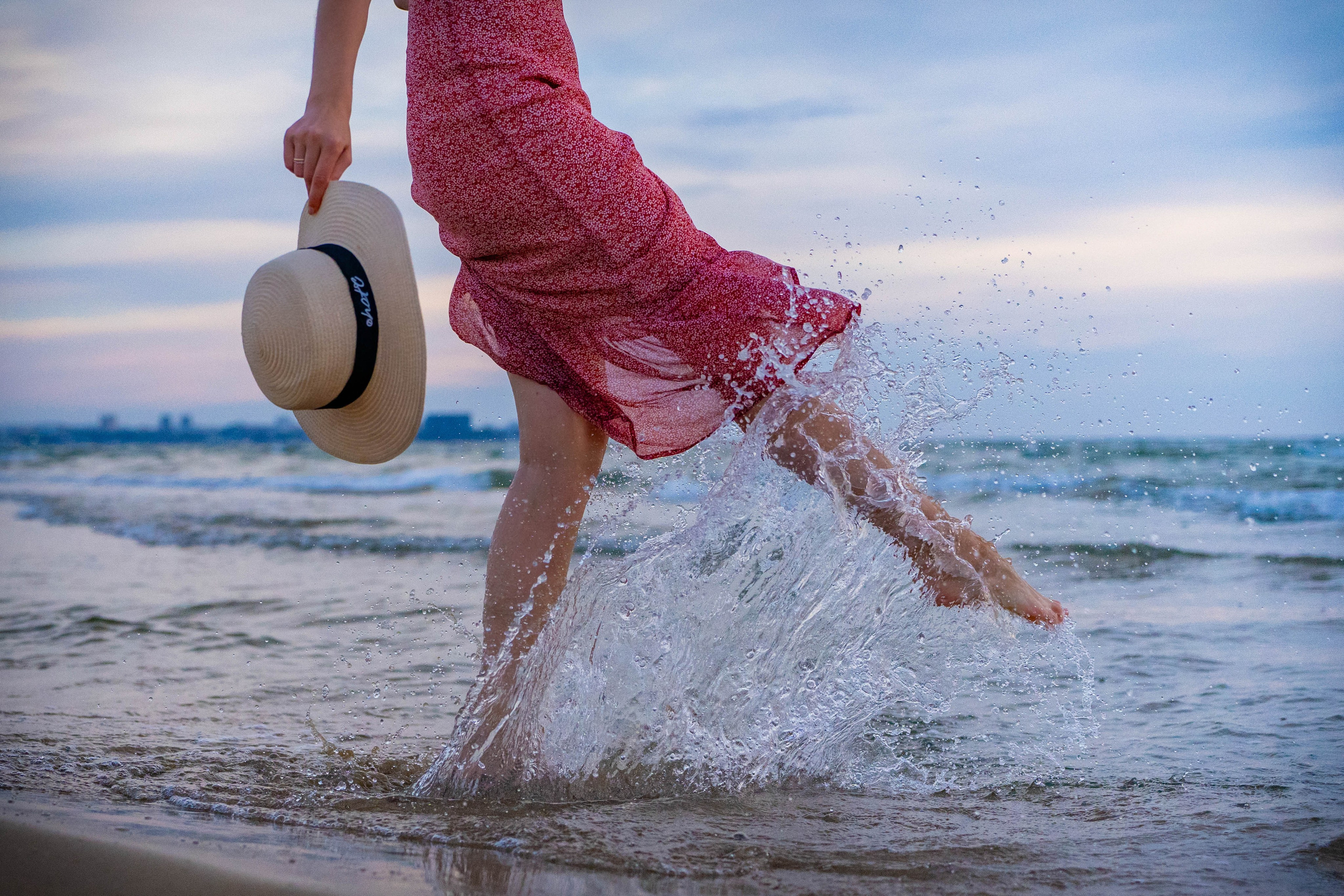 Фотоссесия в Анапе на пляже в октябре. Семейный и детский фотограф Екатерина Черняева. Снимаю портреты, love story, фотопрогулки, работаю на улице, в кафе, студии, дома у клиента