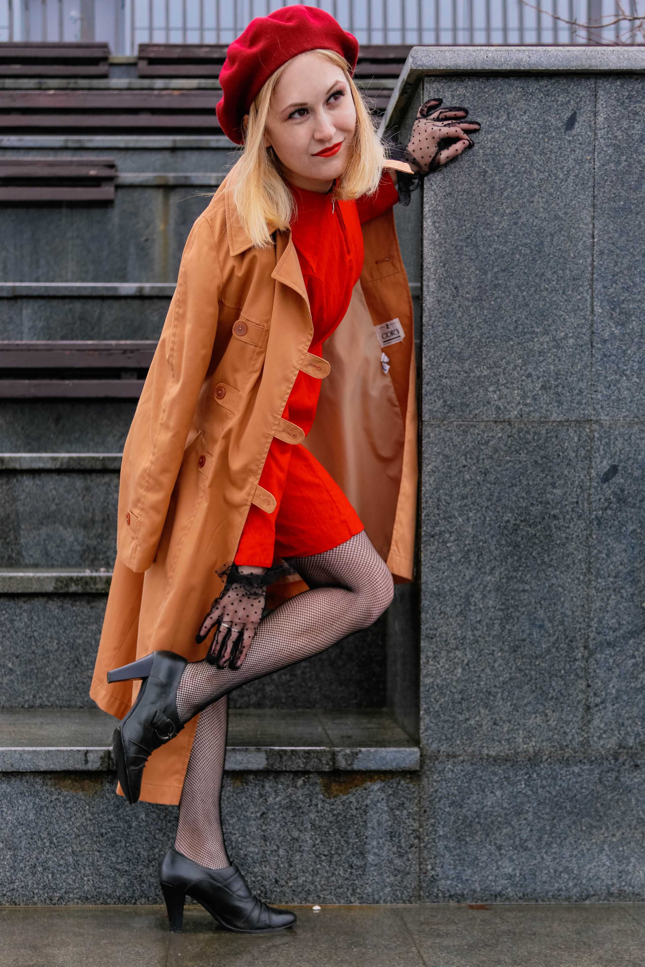 Маша на набережной. Фотограф Пермь. Фотосессия в фотостудии Перми и на свежем воздухе