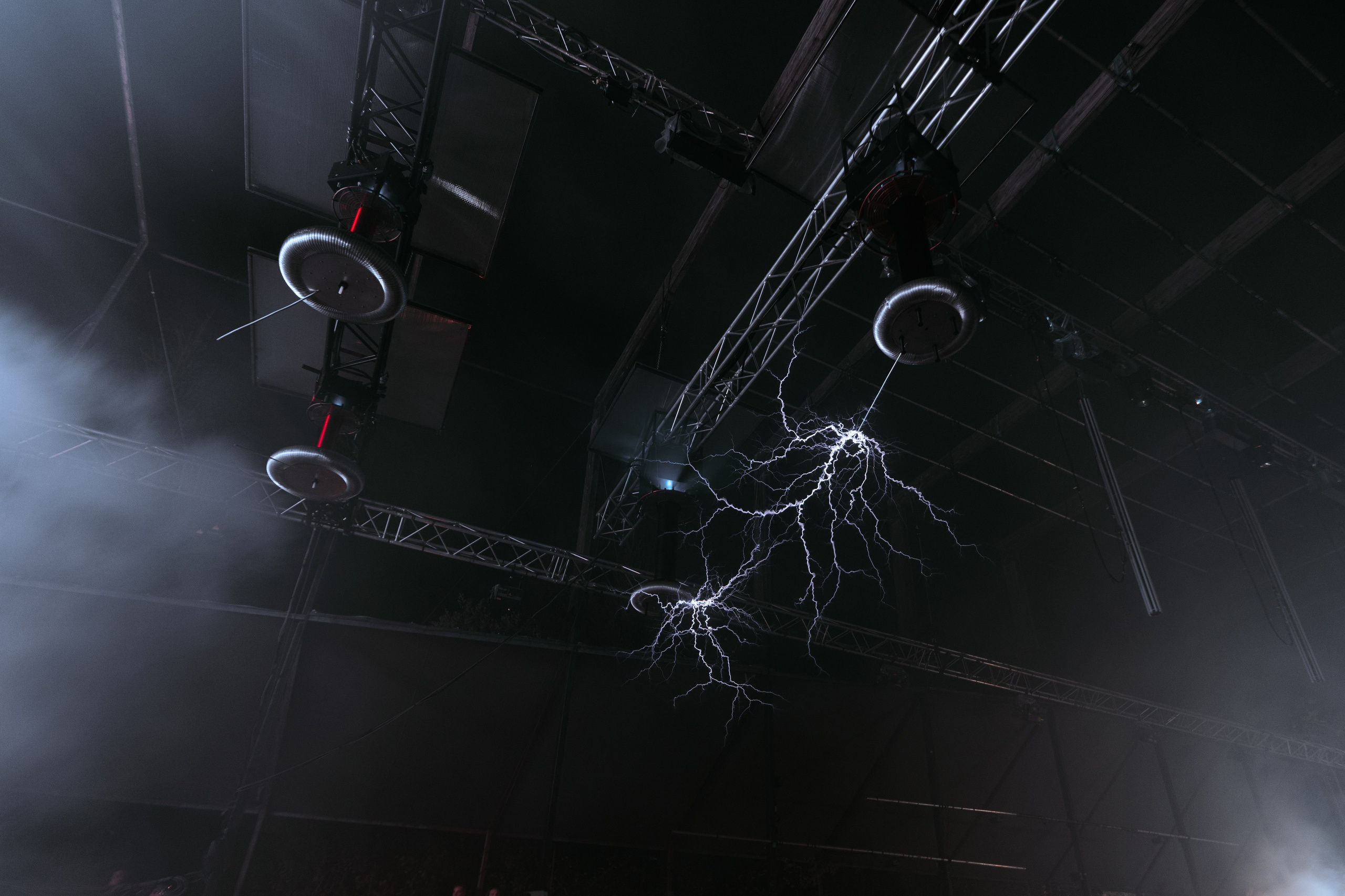 Signal 2024. @tomrus: Рустам Шагиморданов — фотограф