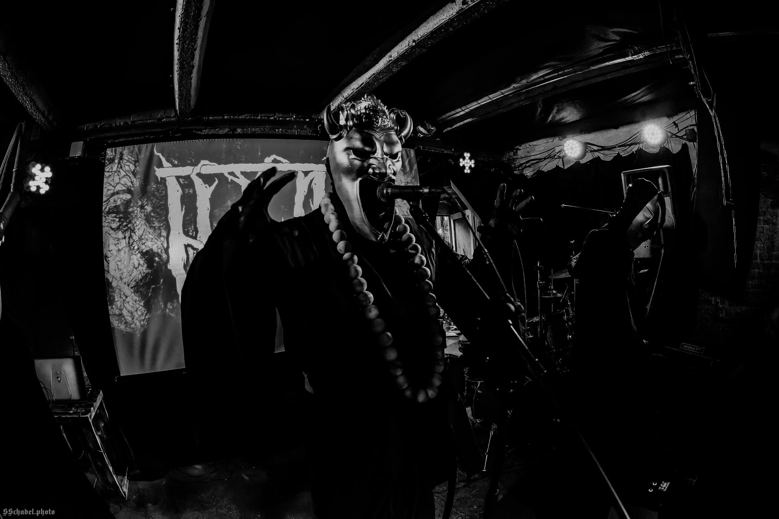ILLA 21.06.26. We will make everything metal!
