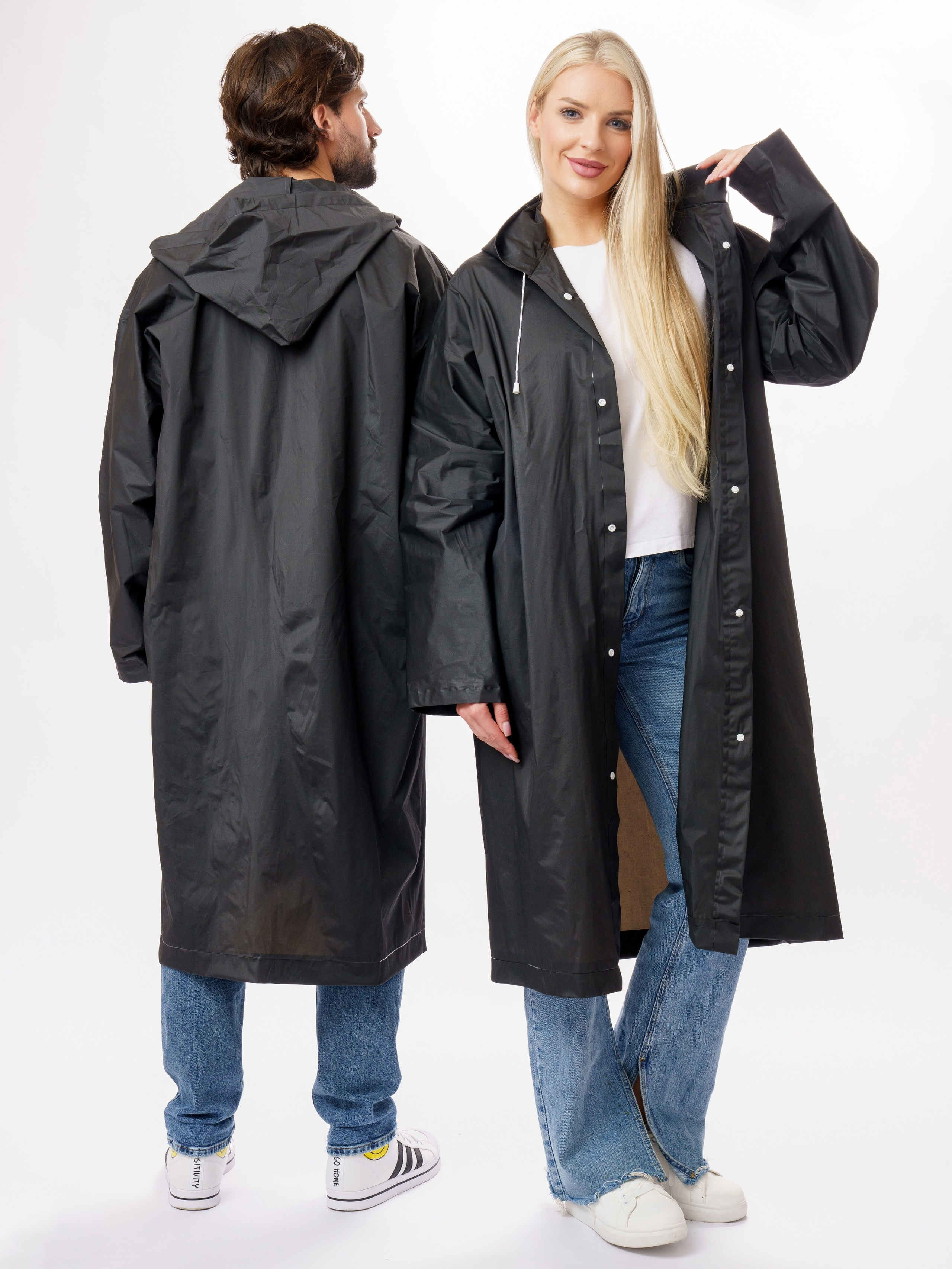 Дождевики, парная съемка. KED Production — продакшн из СПб. Создаём фото, видео и контент, который помогает брендам и селлерам продавать больше