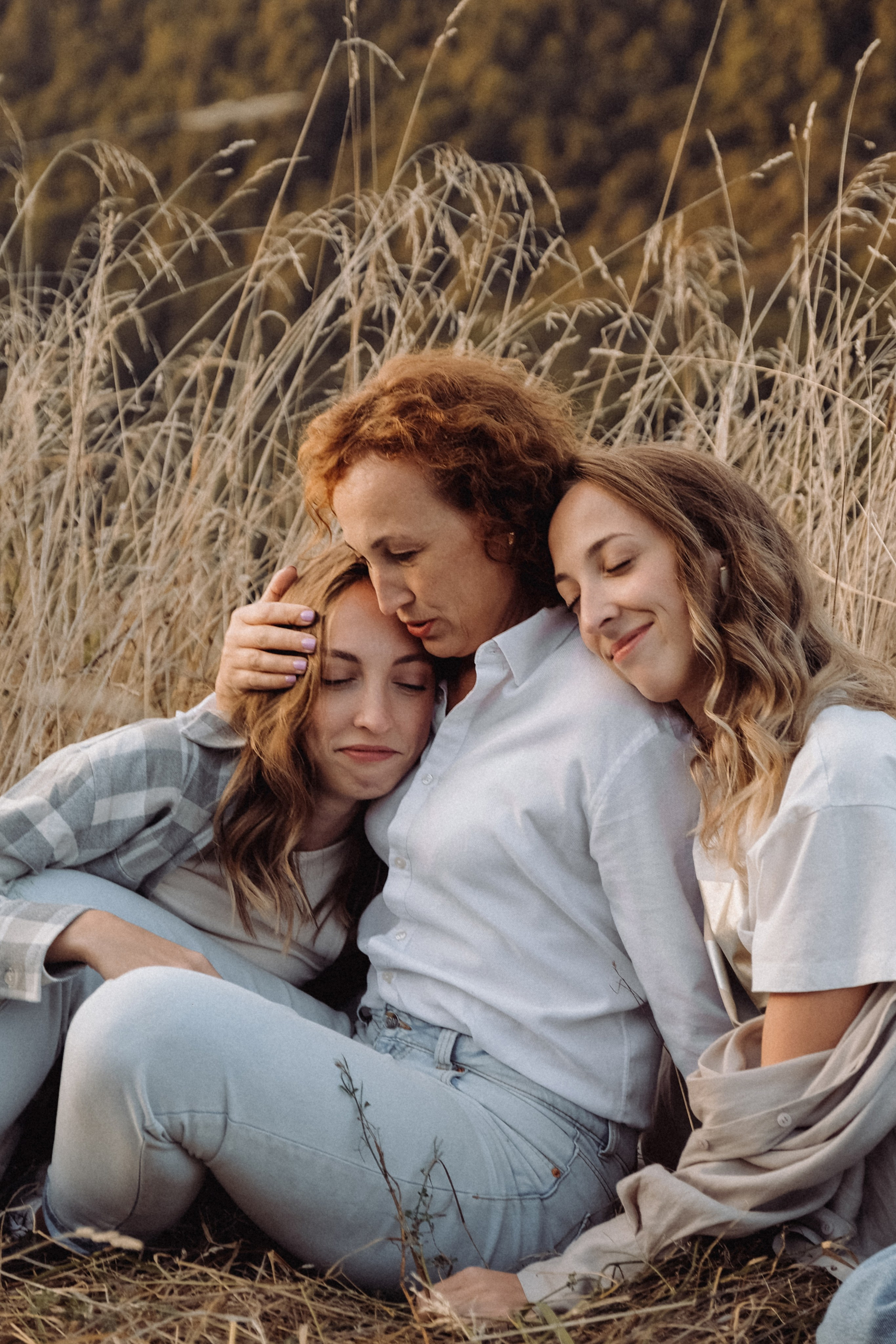 Ксюша и Алена с мамой. Семейный фотограф Москва