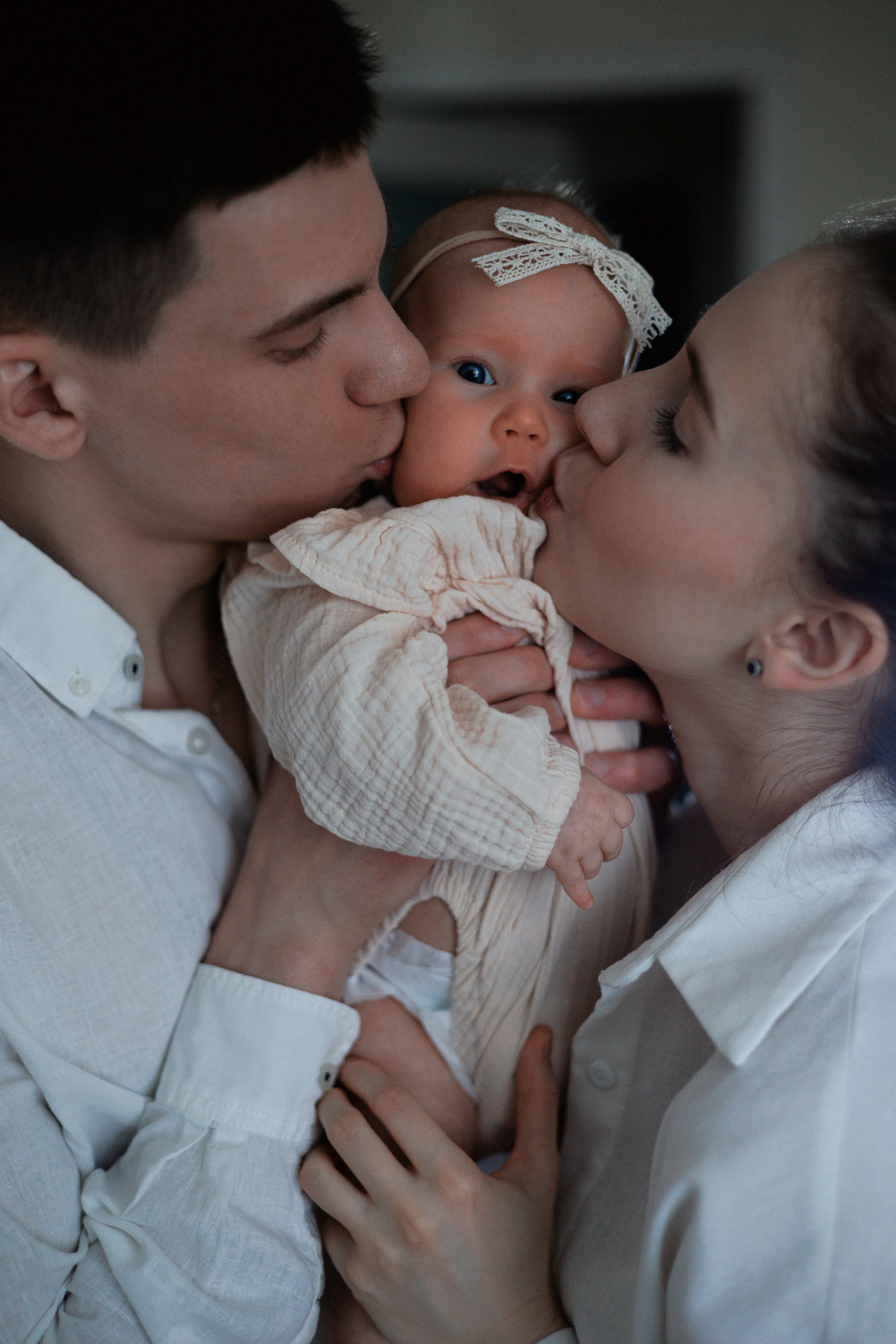 Саша, Оля и София. Домашнее. Настя Оленченко, портретный/семейный фотограф на цифру и плёнку Москва