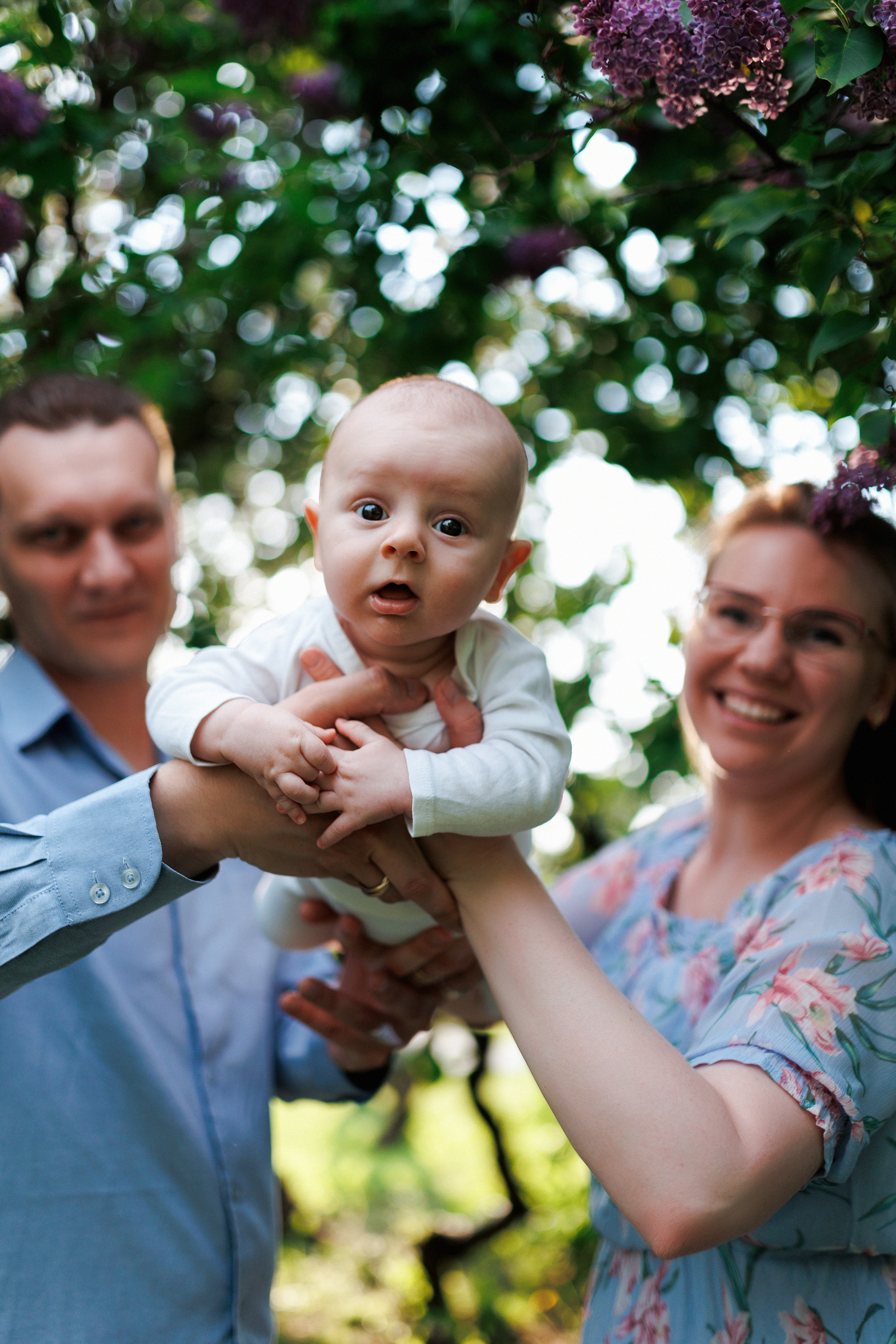 Кира, Олег, Венера и Ролан в Сиреневом саду. Настя Оленченко, портретный/семейный фотограф на цифру и плёнку Москва