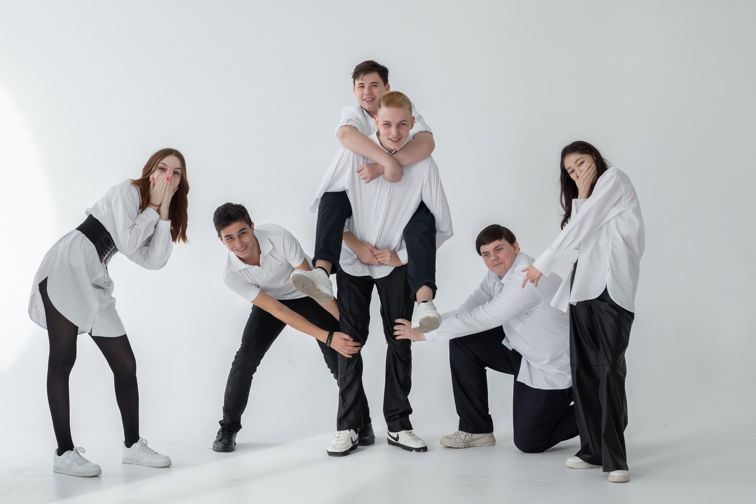 Студийная фотосессия на выпускной альбом. Ольга Плаксина фотограф в Саратове