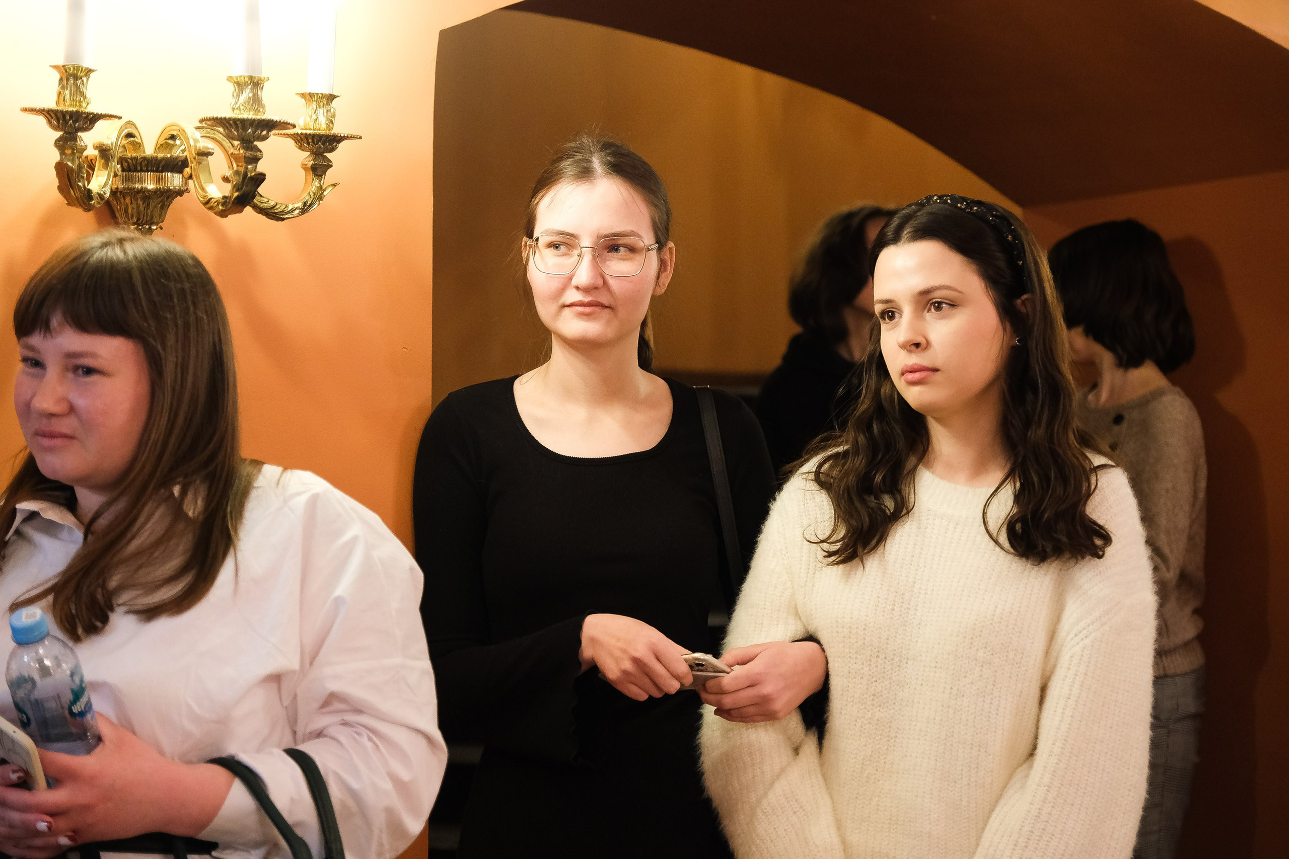 Ганди молчал по субботам. Фотограф Анатолий Деникин