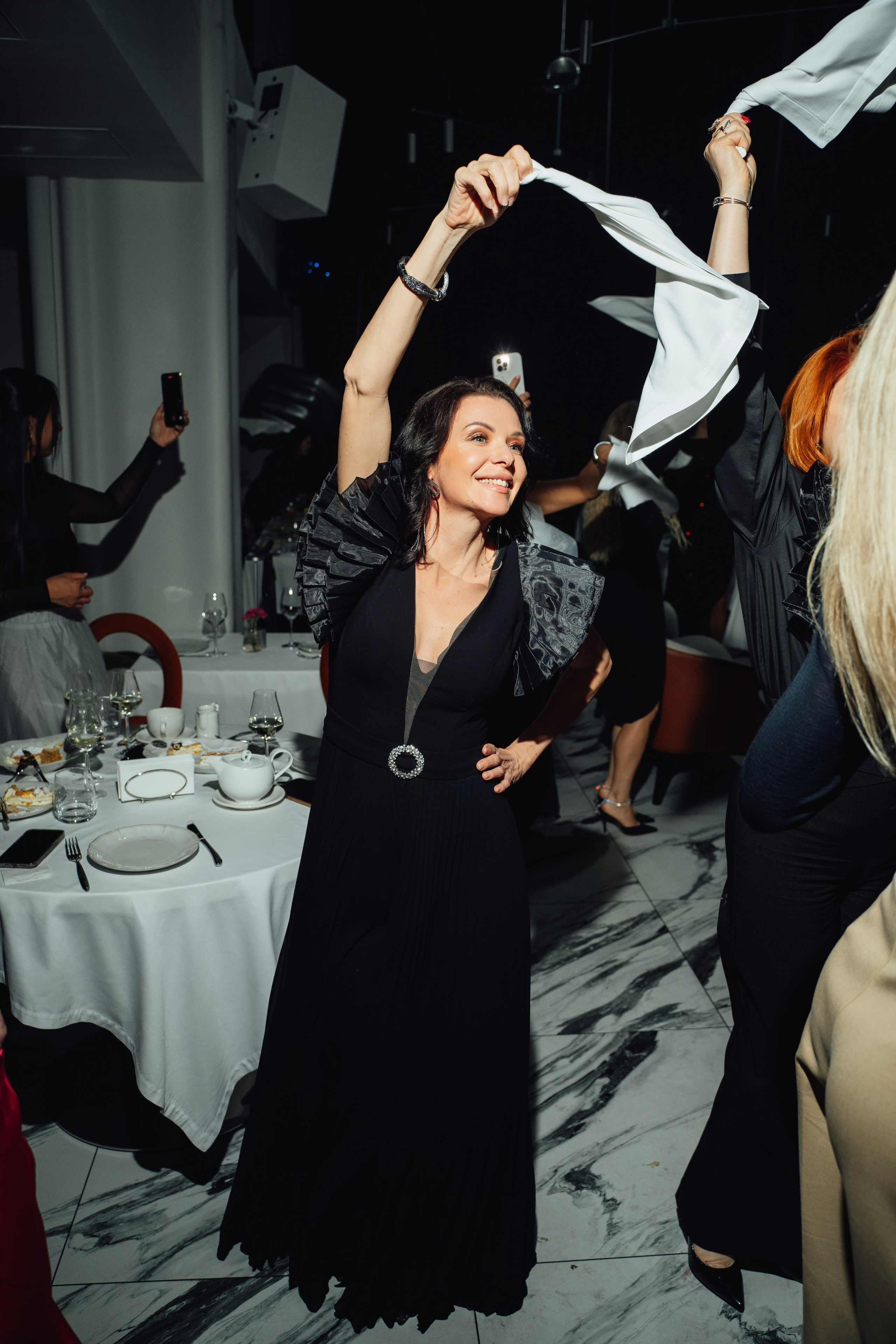 12 апреля (пятница). BENUAR Restaurant