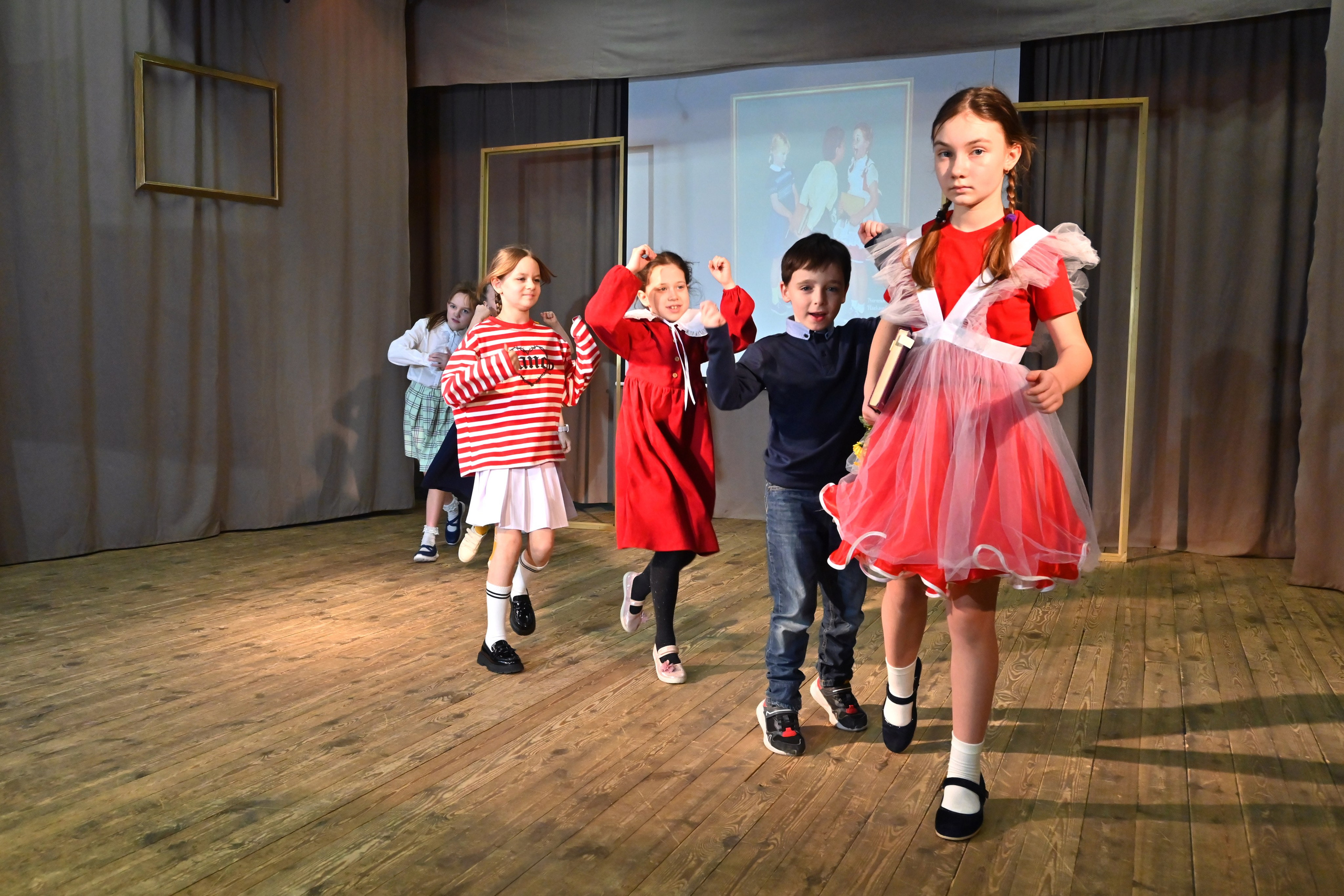 Юные театралы 09.02.2024. Профессиональный фотограф в Москве Алёна Котова