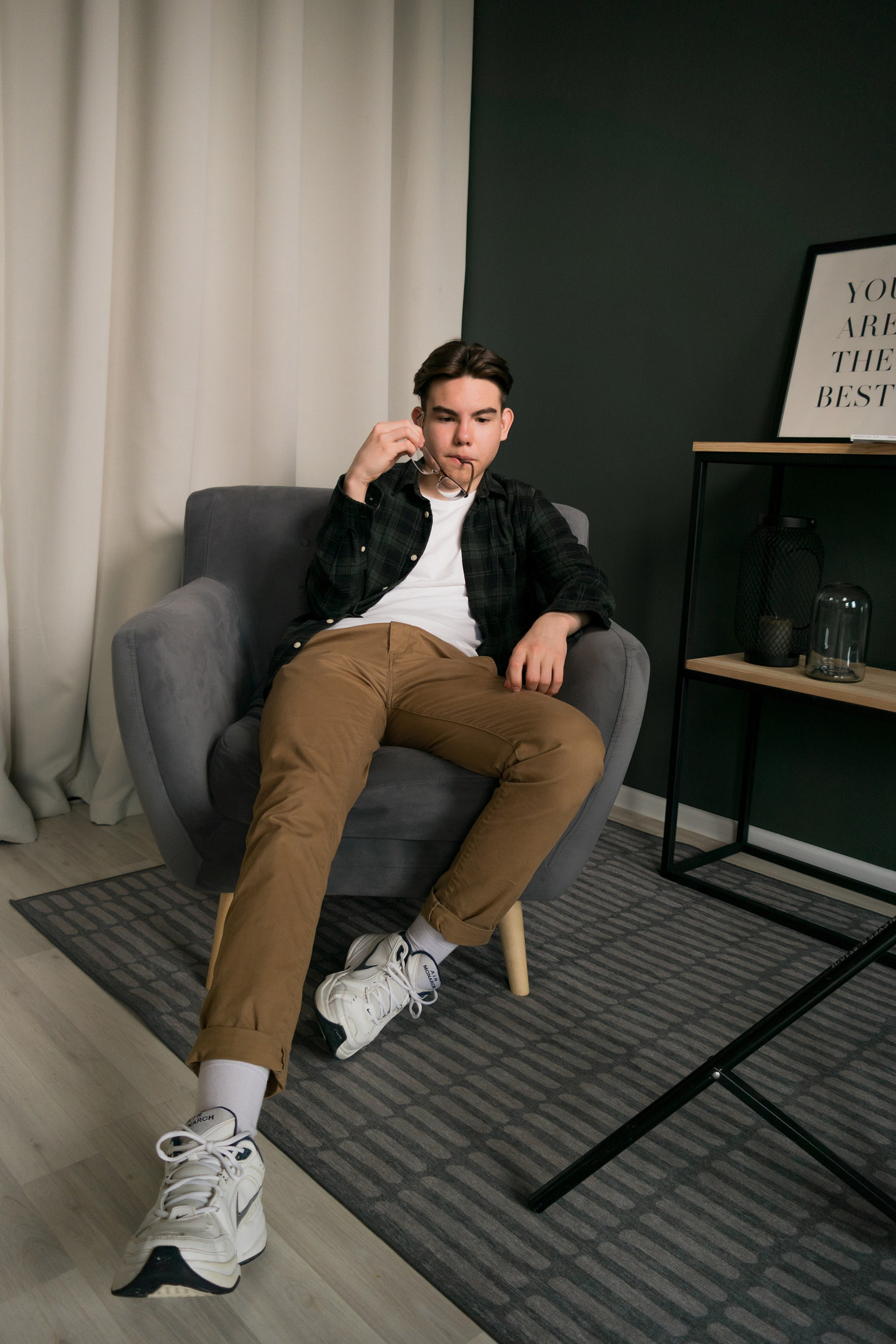 Фотосессии в Краснодаре для специалистов, коучей, экспертов. AI Фотограф Краснодар: мужские и женские фотосессии, стилизация съемки. Нейро-фотосессии онлайн