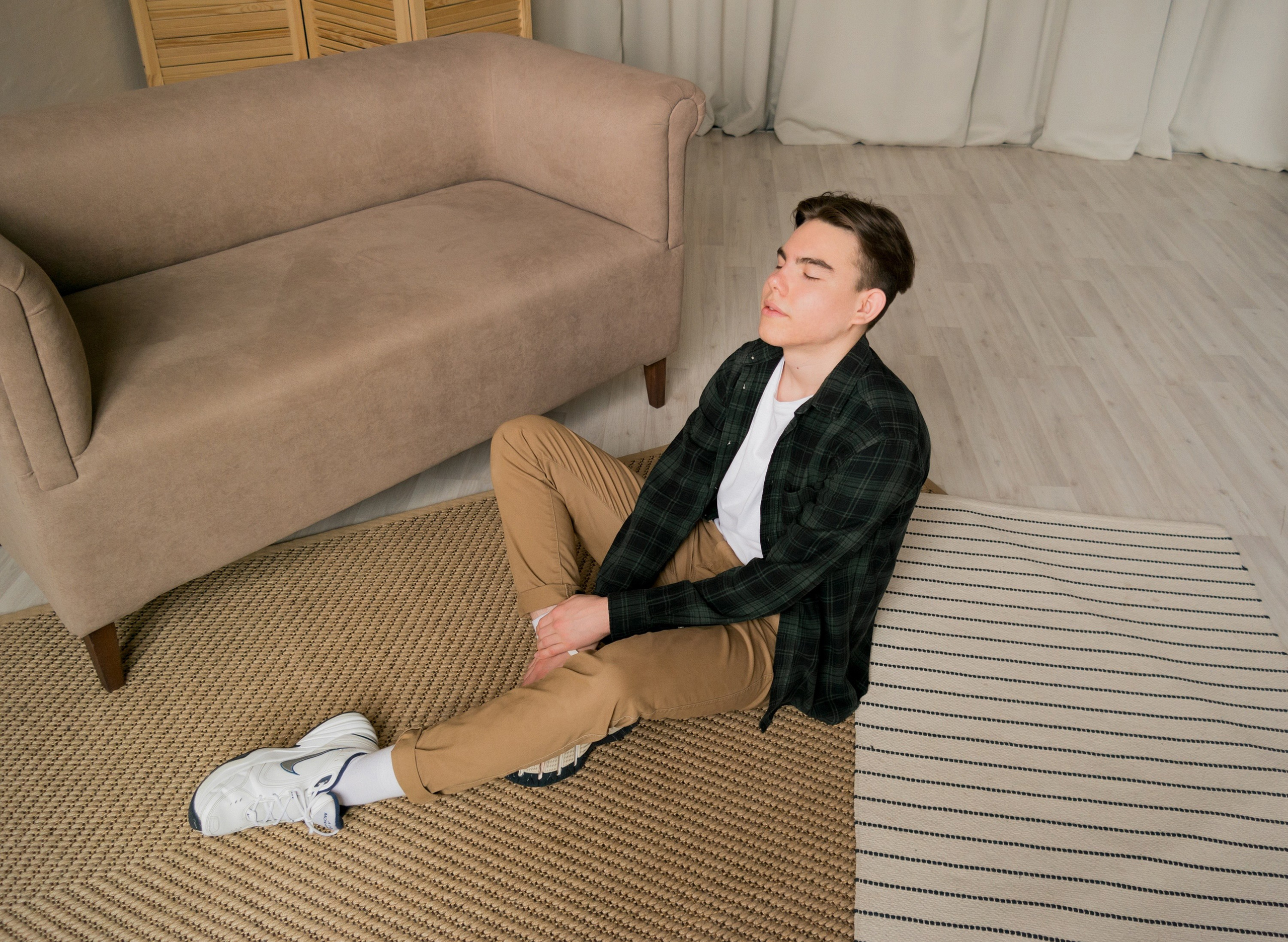 Фотосессии в Краснодаре для специалистов, коучей, экспертов. AI Фотограф Краснодар: мужские и женские фотосессии, стилизация съемки. Нейро-фотосессии онлайн