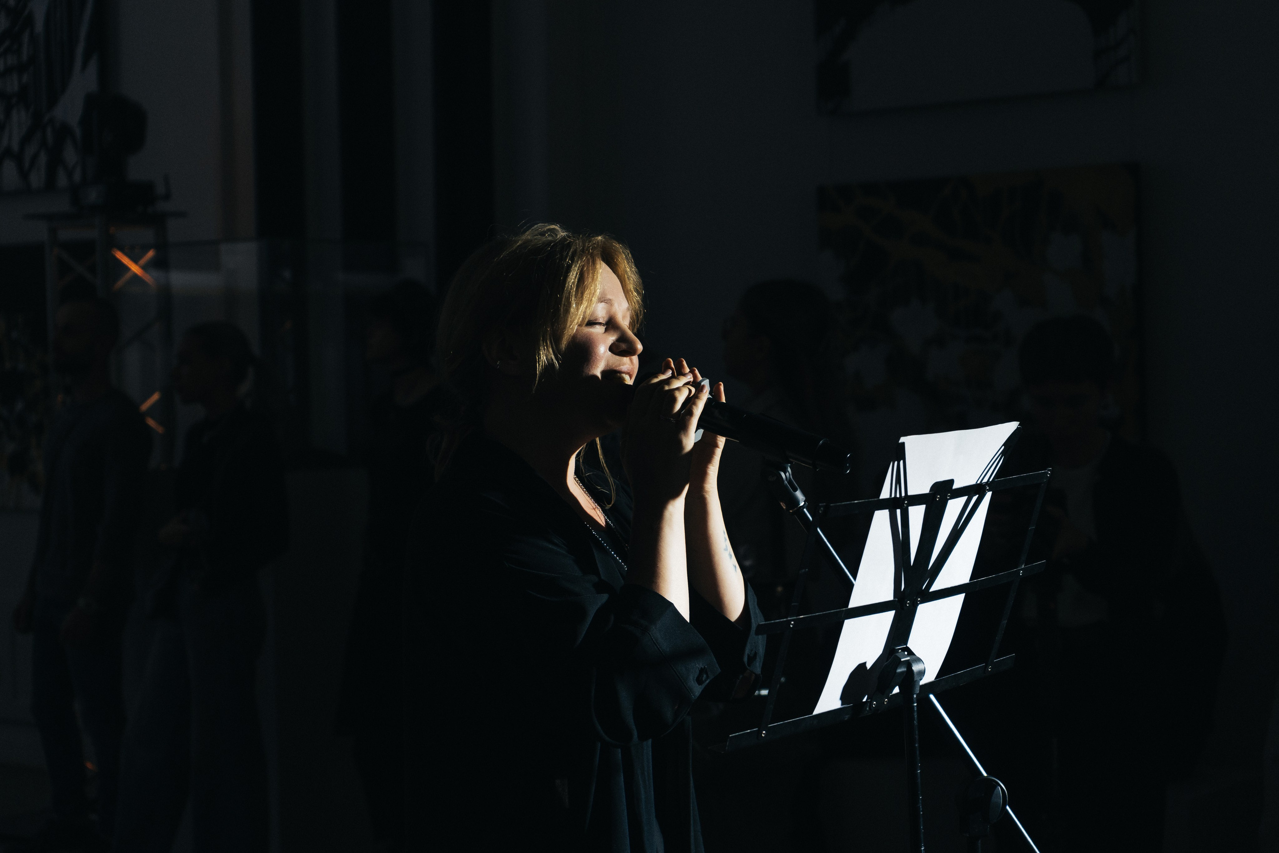 Выставка Юрия Литарова. Всё рождается. Всё продолжается. Портретный фотограф Нижний Новгород