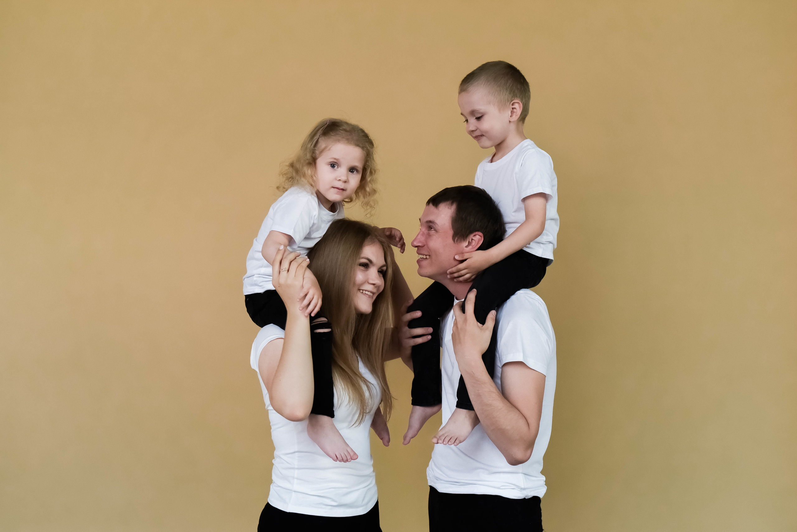 ФОТОСЕССИЯ В СТУДИИ. Семейный и женский фотограф в Москве Доминова Елена