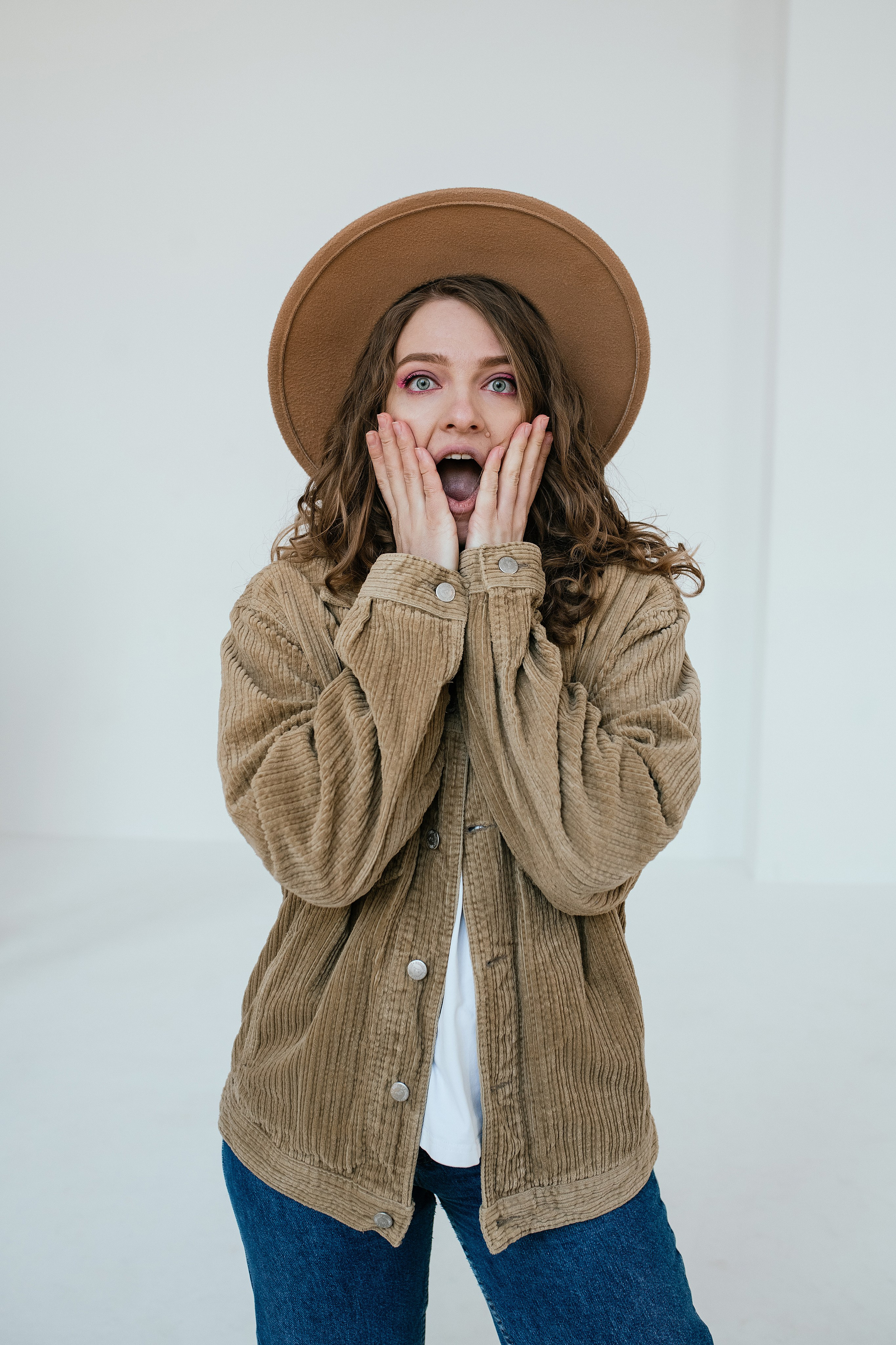 Для канала с подкастами. Свадебный, семейный фотограф в Рязани Лена Брант