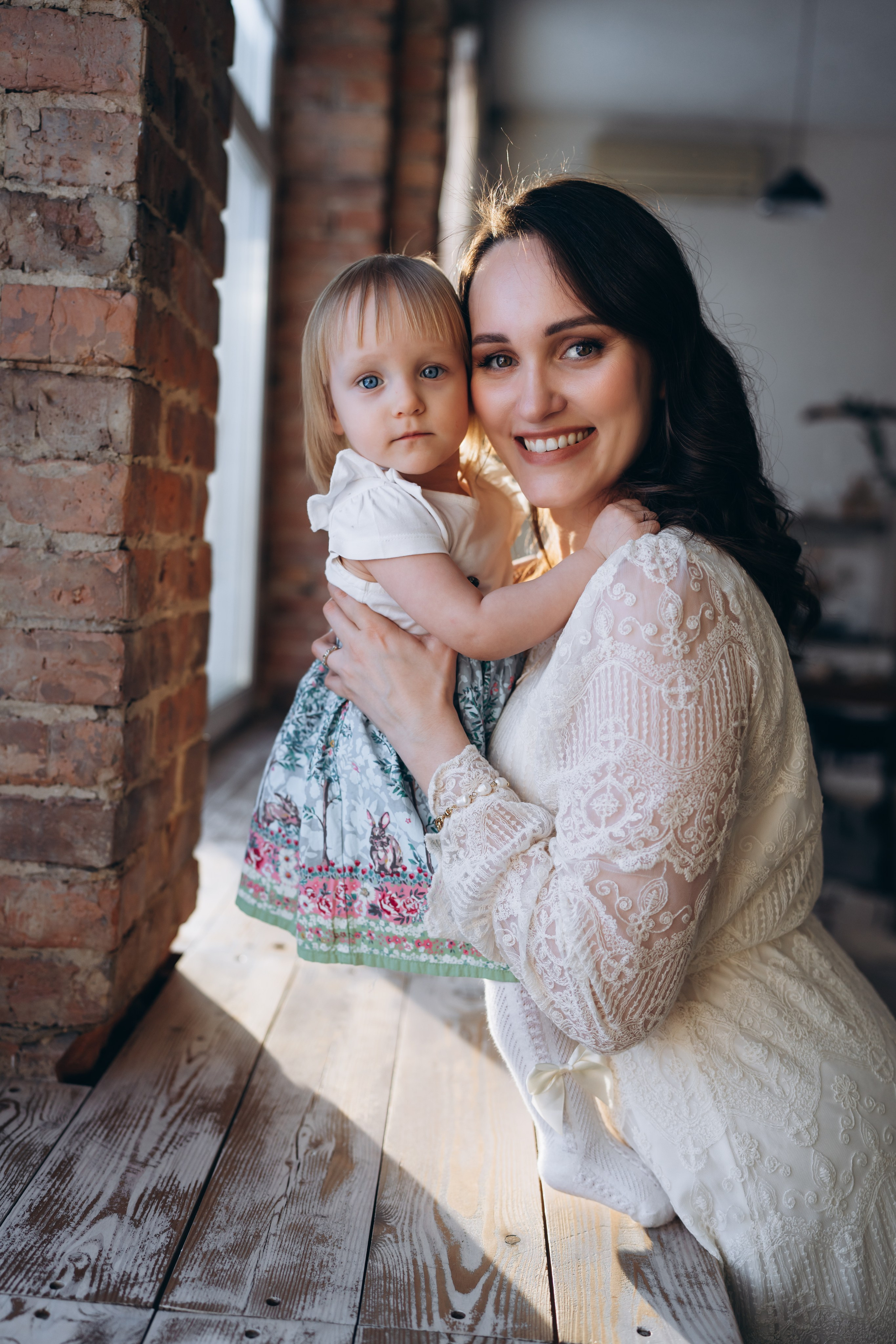 Андрей и Елена с двойняшками-непоседами. СВАДЕБНЫЙ ФОТОГРАФ КРАСНОЯРСК