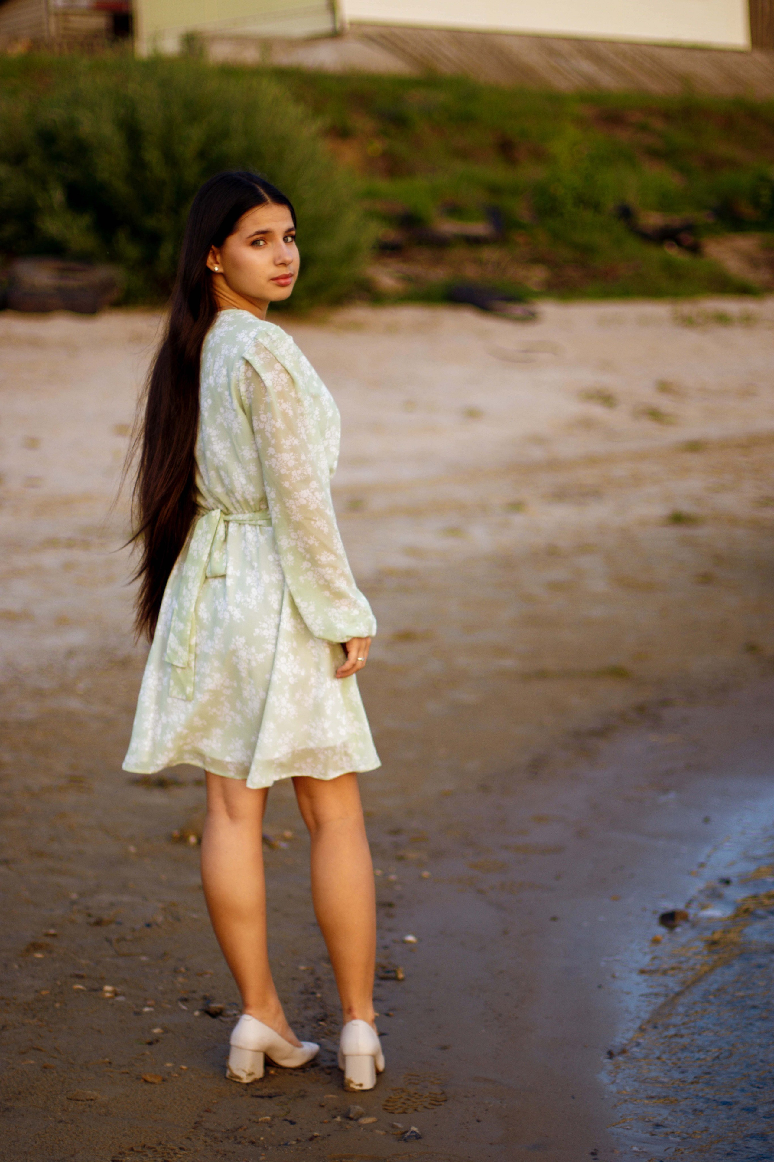 Эмилия у озера. Фотограф Татьяна Матрос