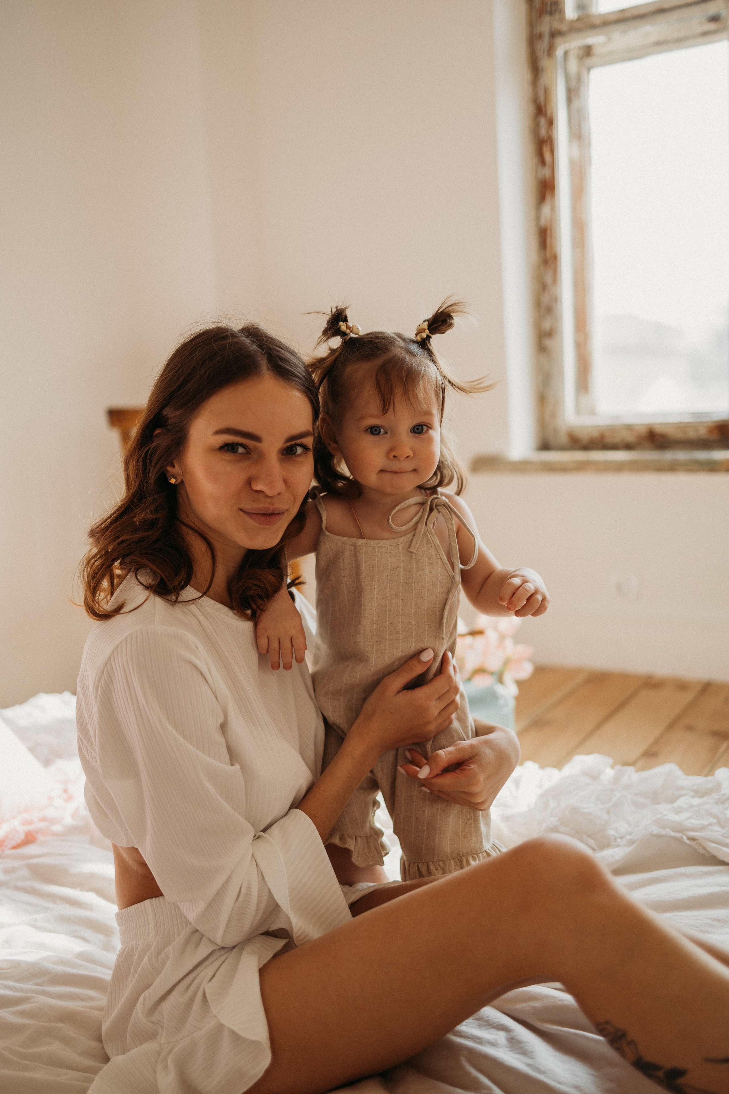 Вика и маленькая София. Фотограф Алевтина Матешук