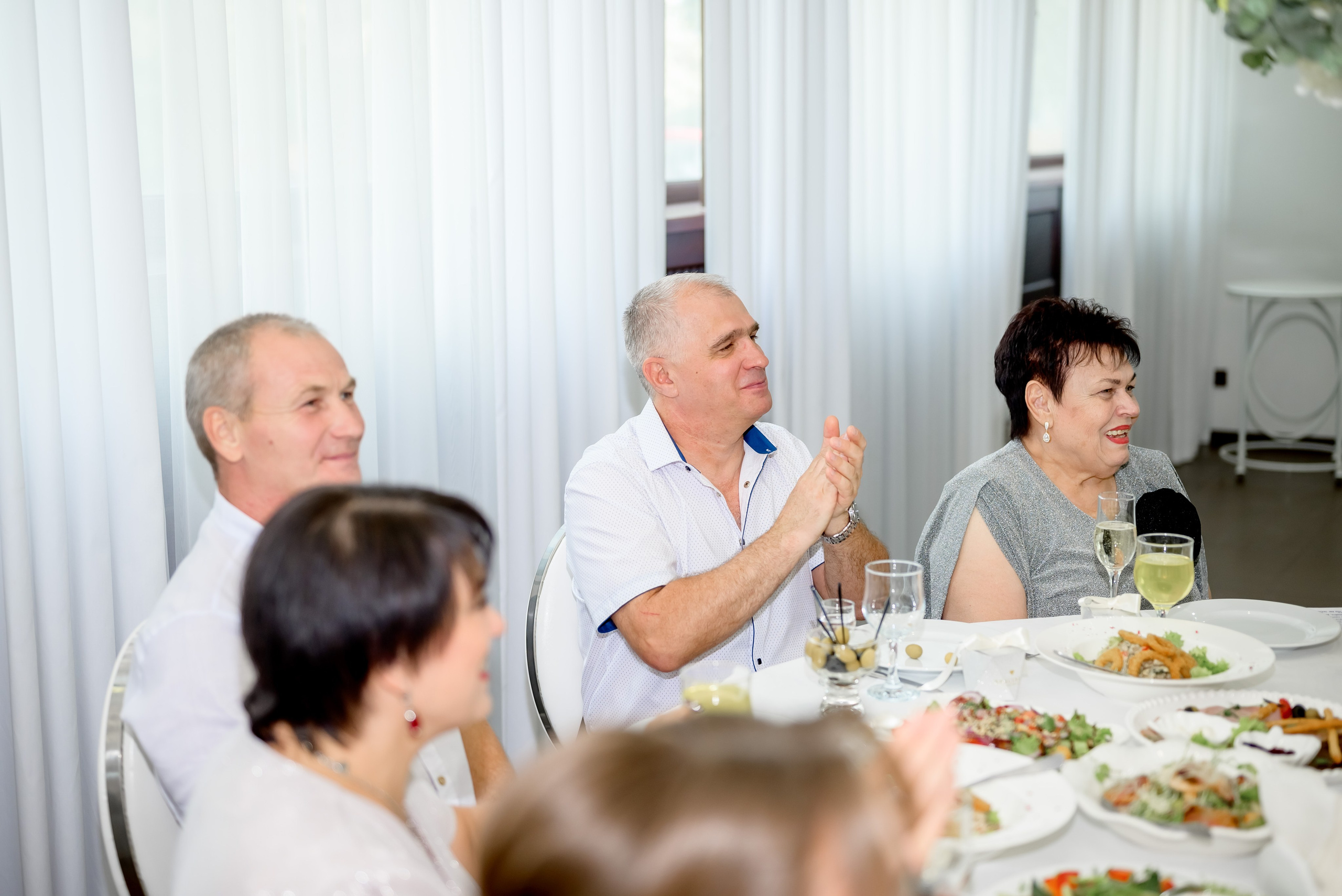 Банкетная часть. Юлия Басня семейный и свадебный фотограф в Донецке