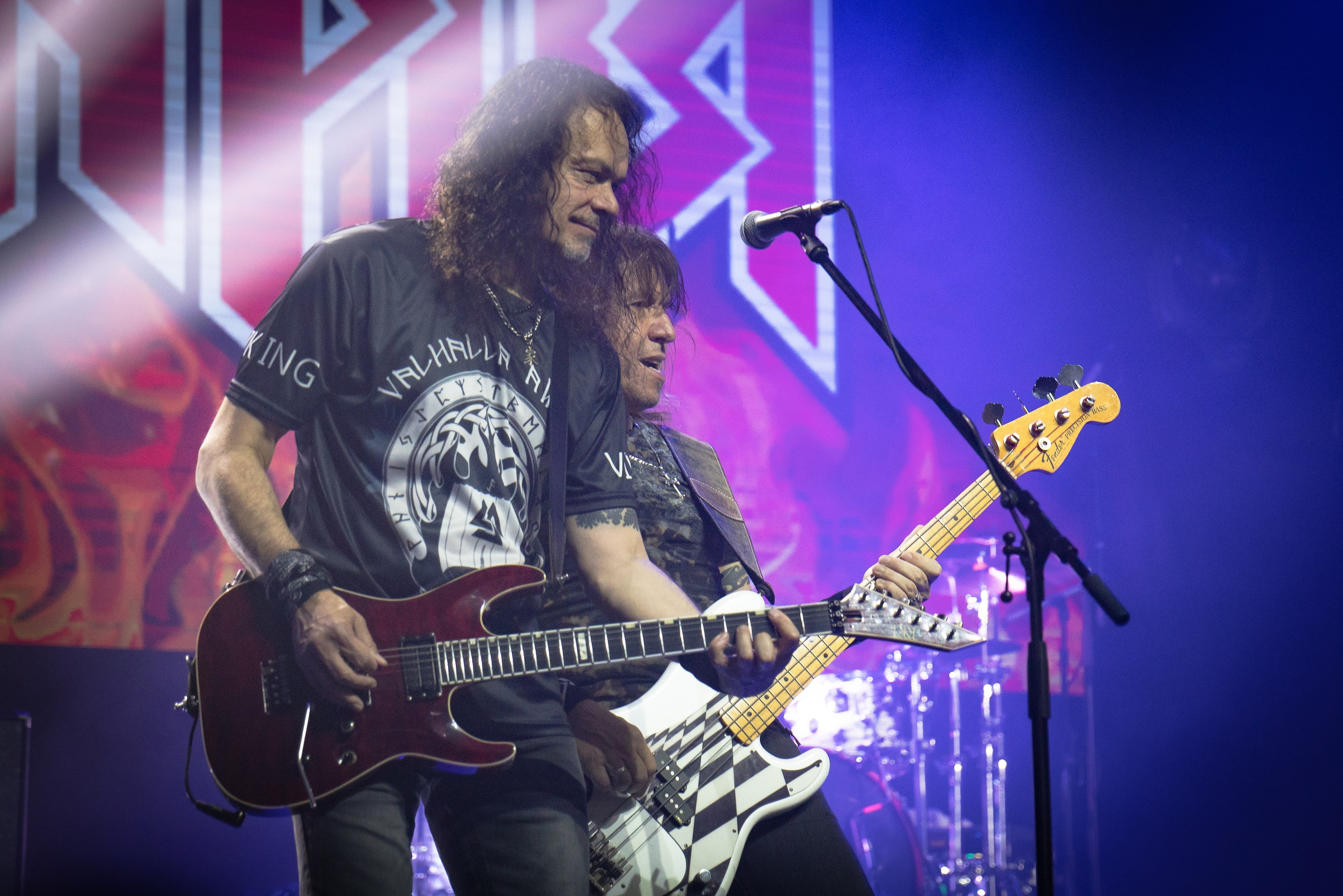 Ария. Фотограф. г. Южно-Сахалинск. Олег Толстов