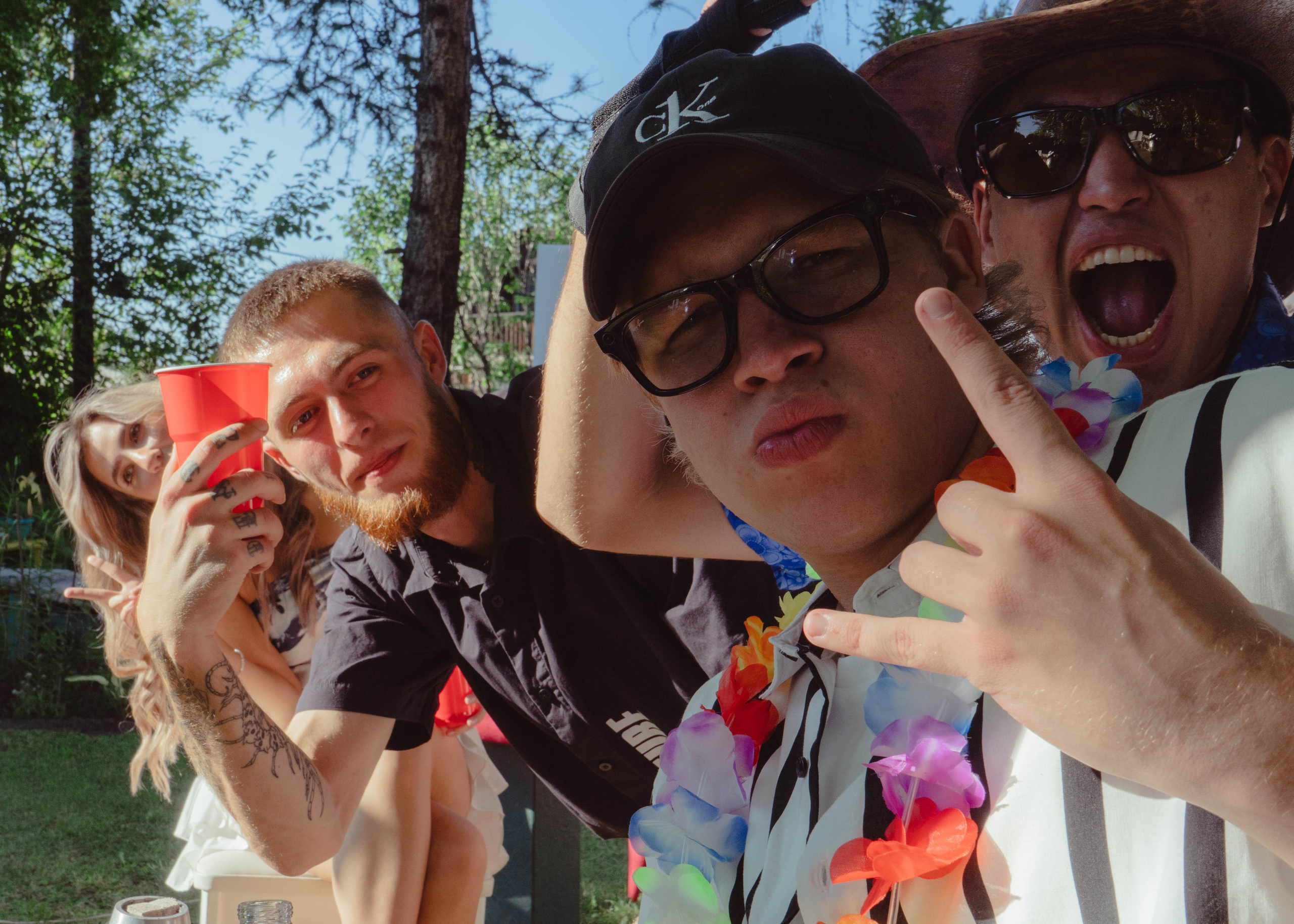 Гавайская вечеринка. Кир Анисин. Режиссер & фотограф