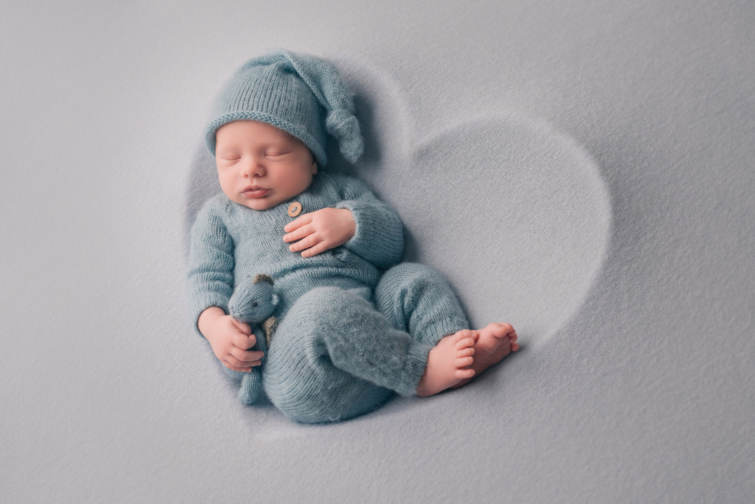 Артем. Фотограф новорожденных Белгород