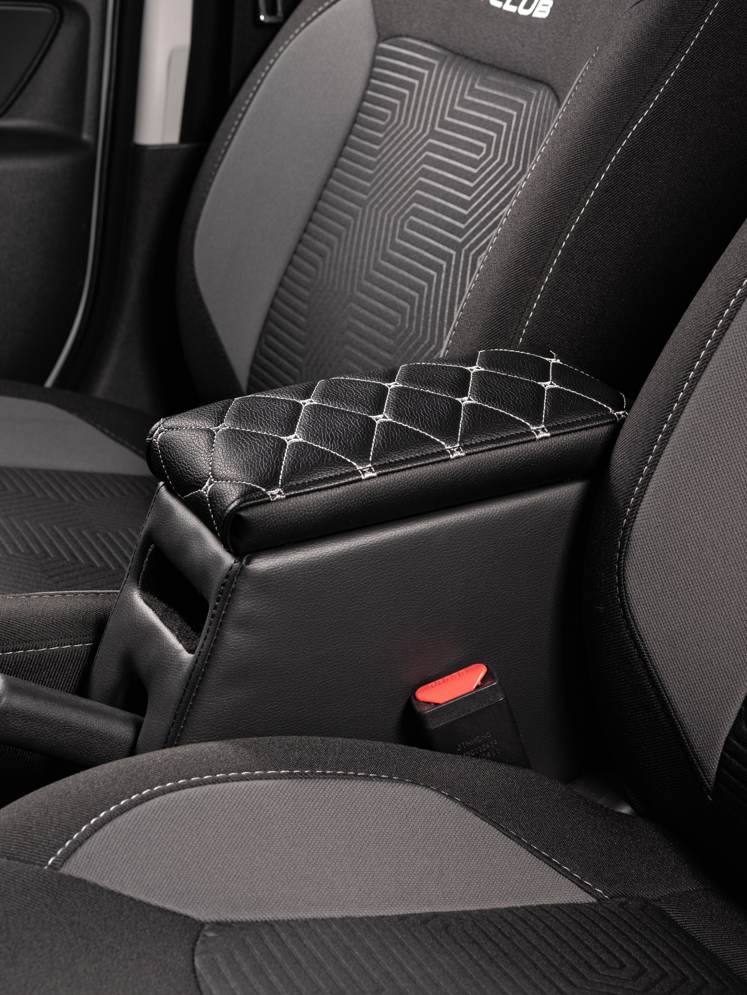 Автоподлокотники 2. Предметный фотограф, фото для маркетплейсов Пятигорск, КМВ