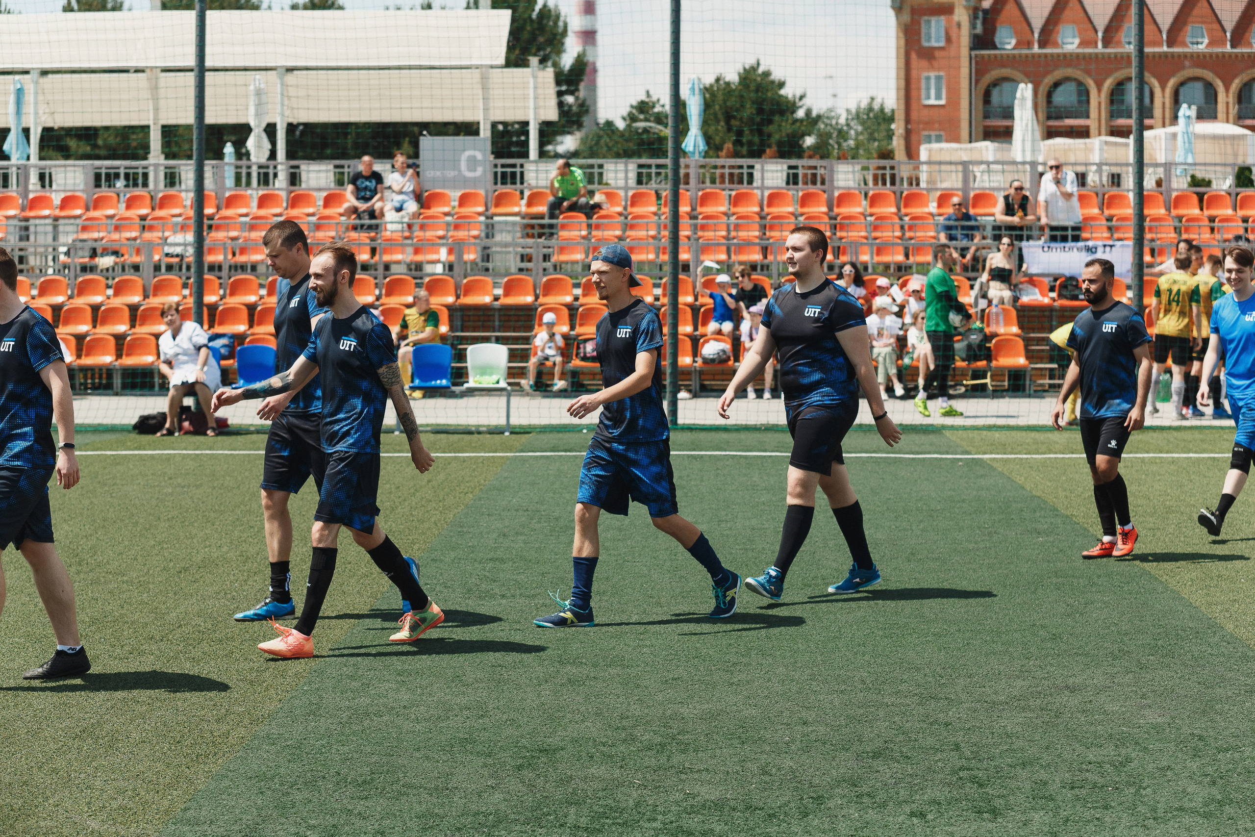 Под знаменем Амбрелла: Футбольный турнир в Приазовье Таганрога. Свадебный и семейный фотограф в Таганроге Бакарюк Антон