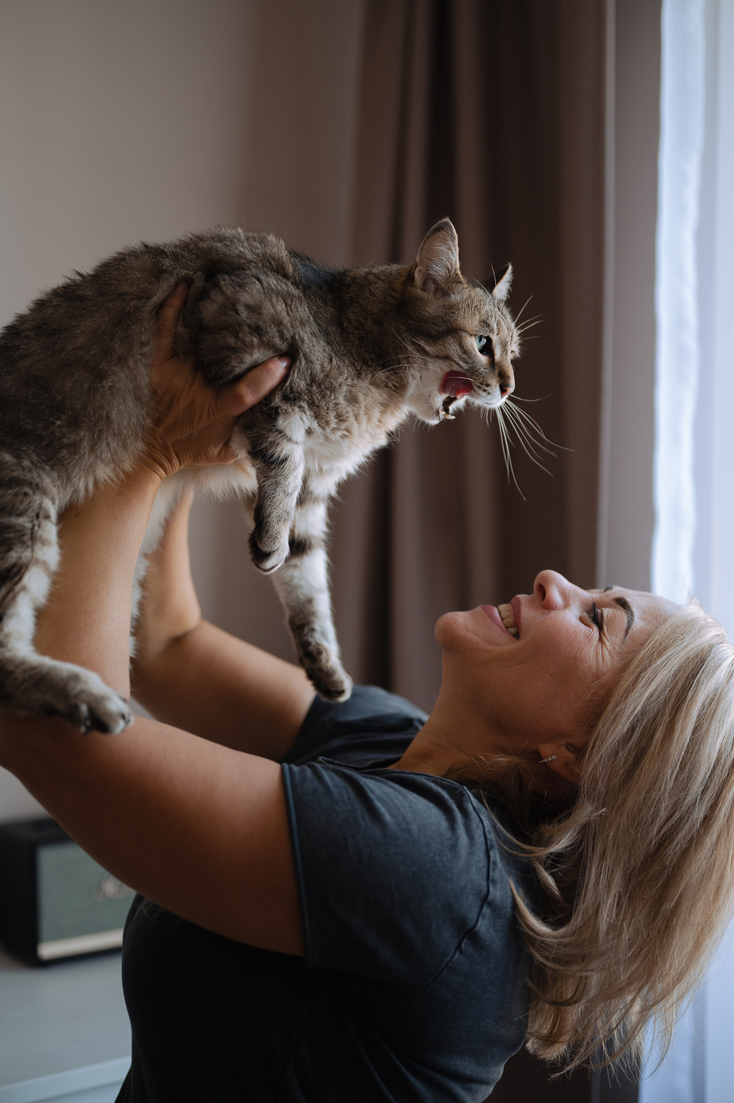 Тамара и кот Тиша. Фотограф Красноярск Екатерина Карпеза