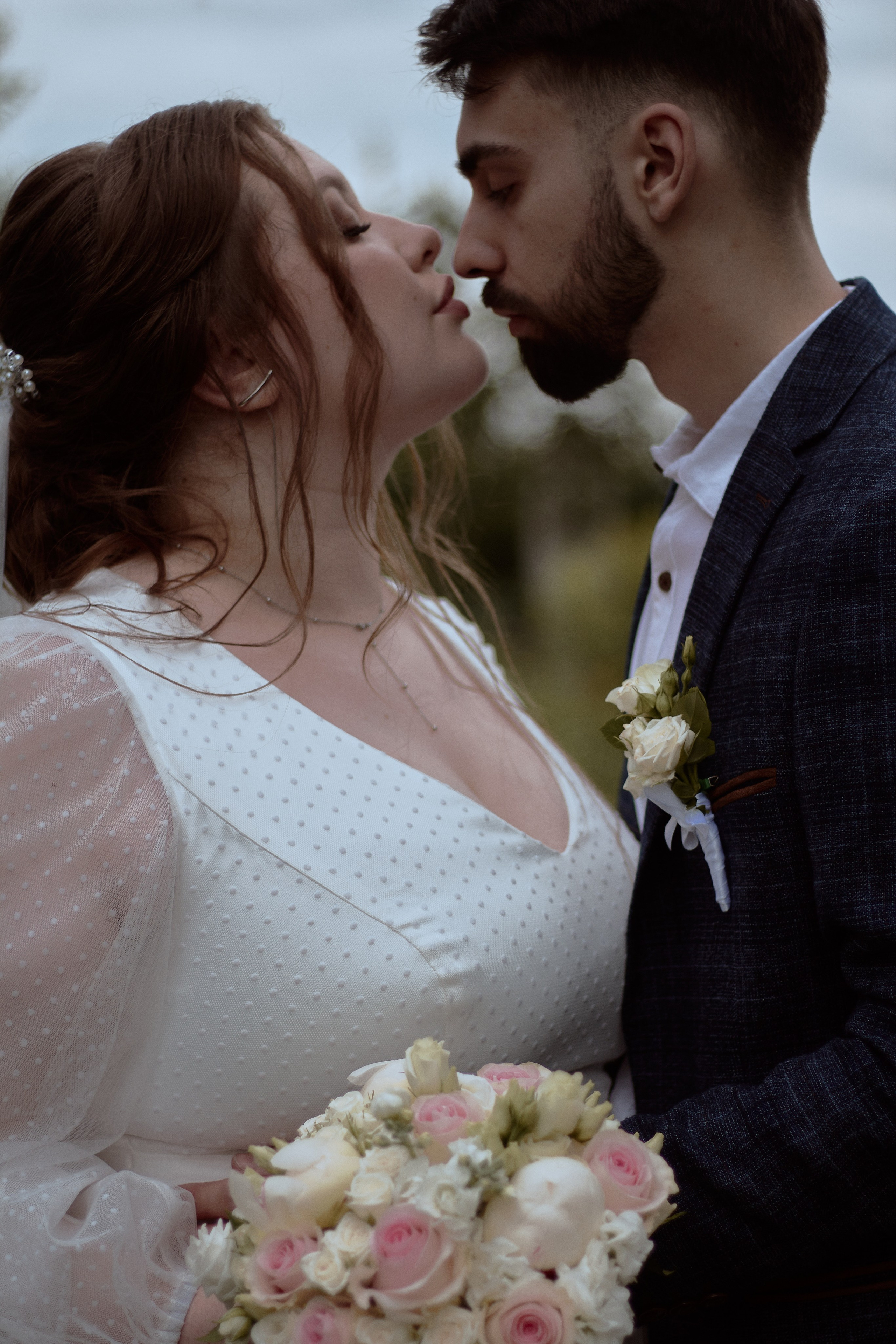 Виктория и Даниэль. Владимирский храм. Фотограф лавстори Москва/МО Приятелева Ангелина