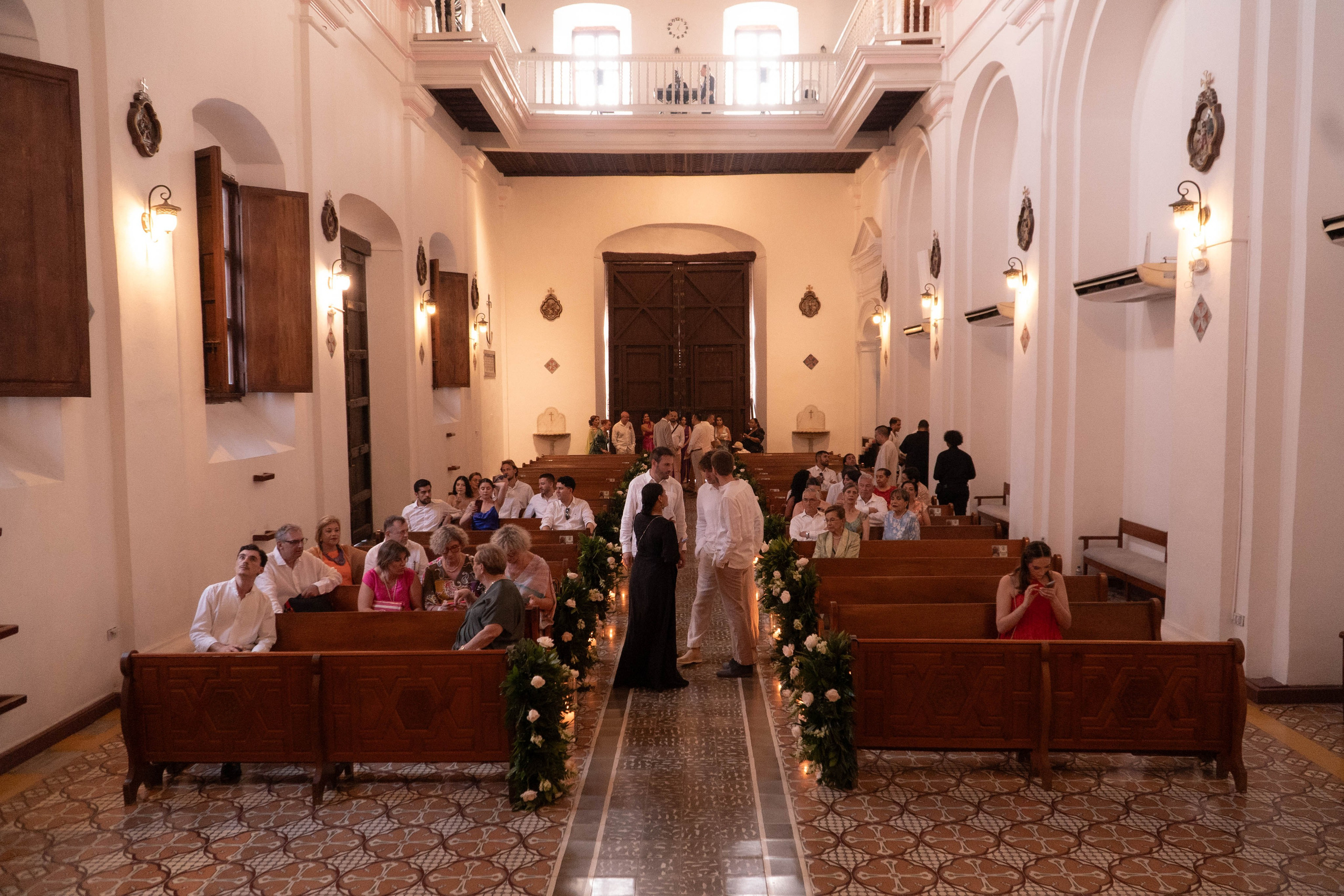 Catalina and Romain. Wedding Photographer in Barcelona and Medellin