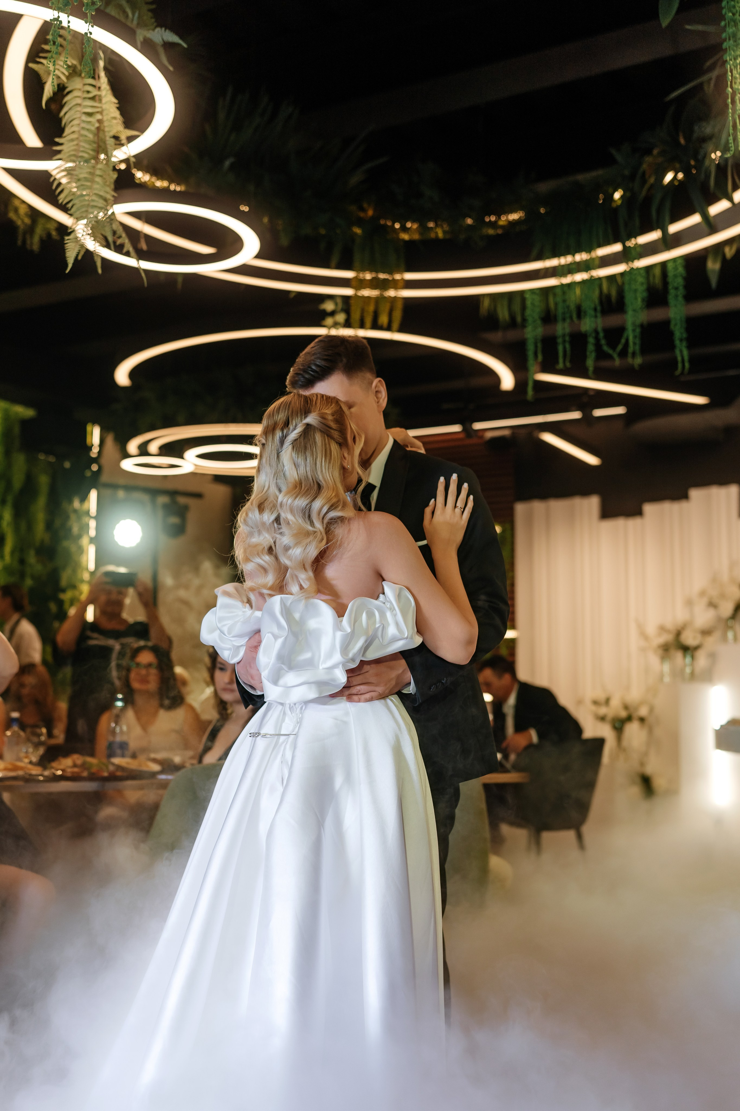 Денис и Анастасия. Свадебный и семейный фотограф в Алексеевке Марина Купреева