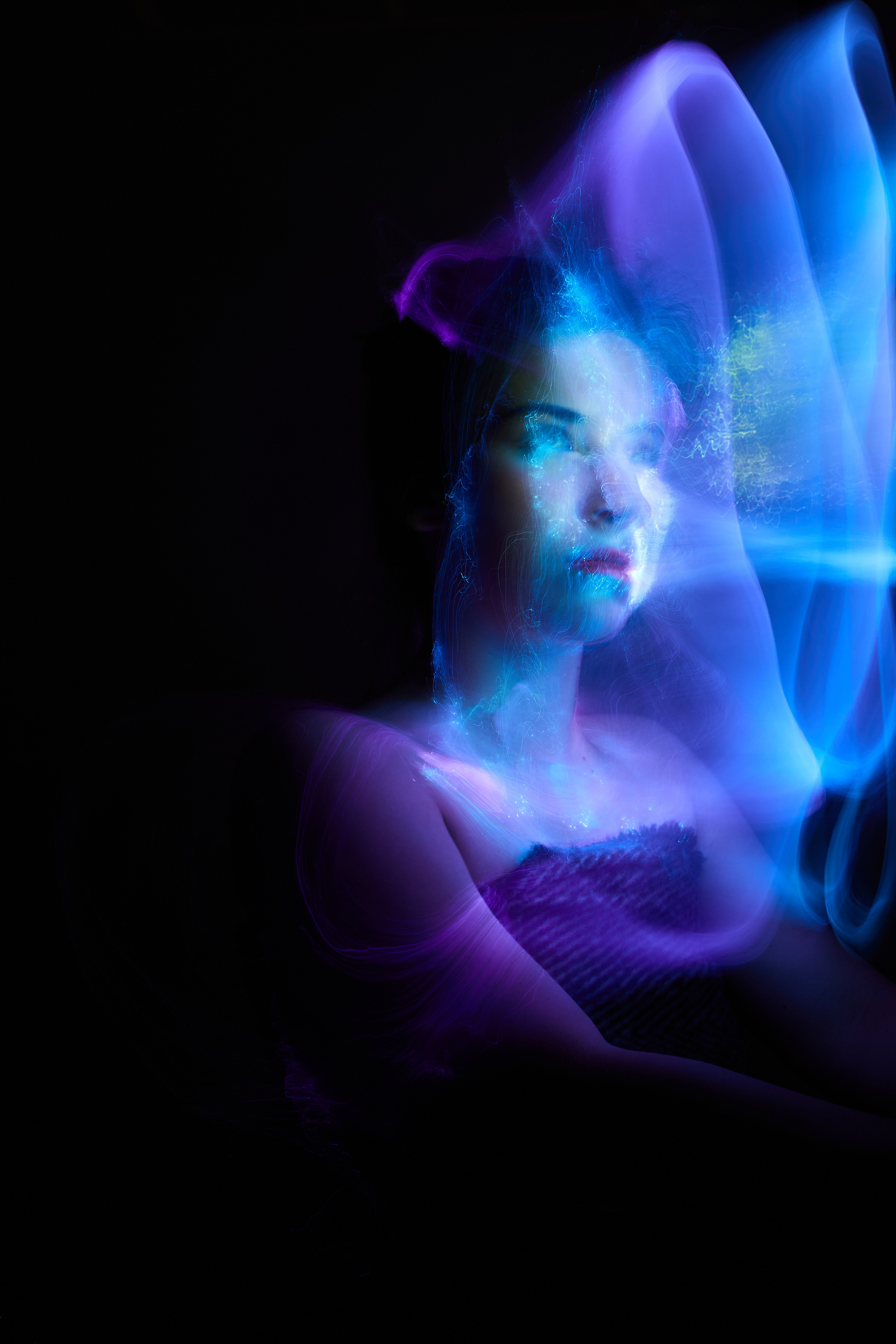 Painting with the light. Maria Poleshchuk, commercial photographer in Sydney