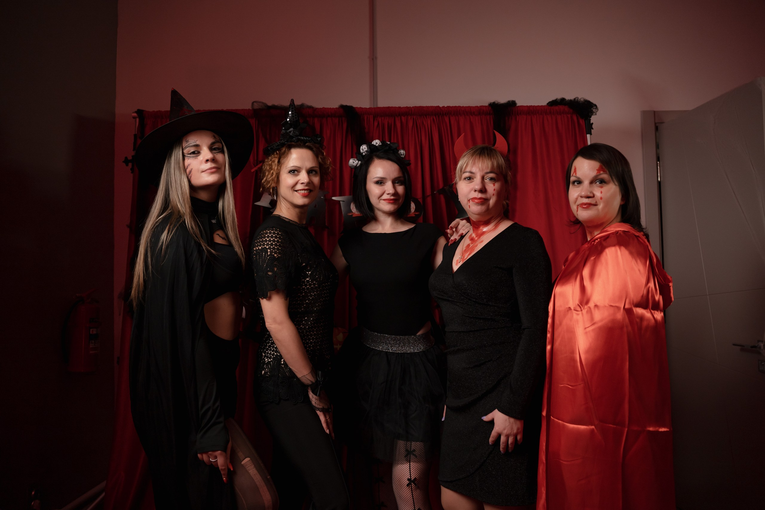 Lady stretch | Хэллоуин. Фотограф Vika Rin