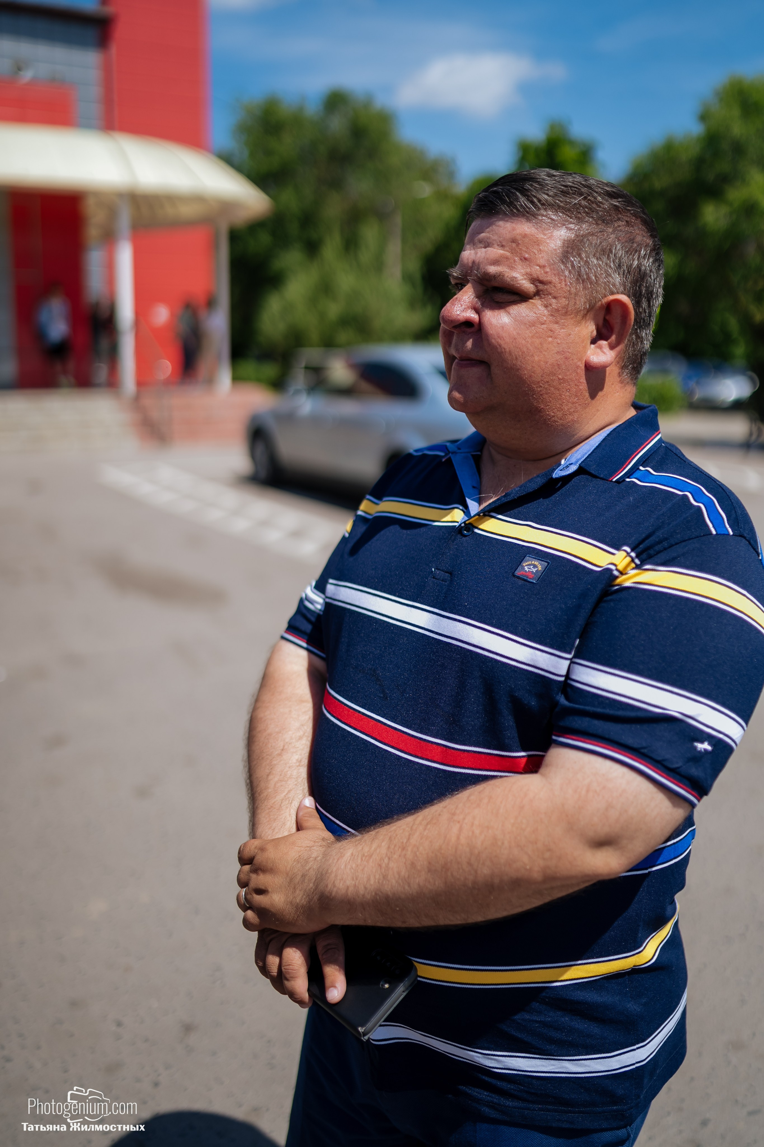 8 июня «Патриоты из Курска» сбор гуманитарной помощи у кинотеатра «Родина». Фотограф Нижний Новгород Татьяна Кейод