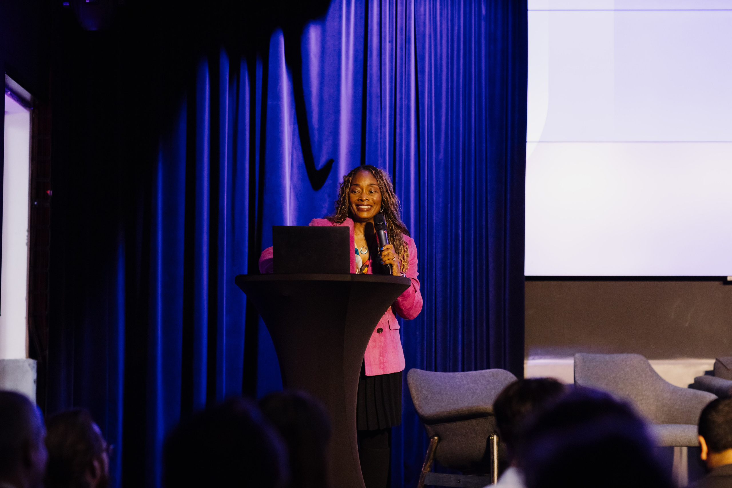 IFSA | Форум образования в эпоху ИИ. Фотограф в Праге Александр Пивоваров