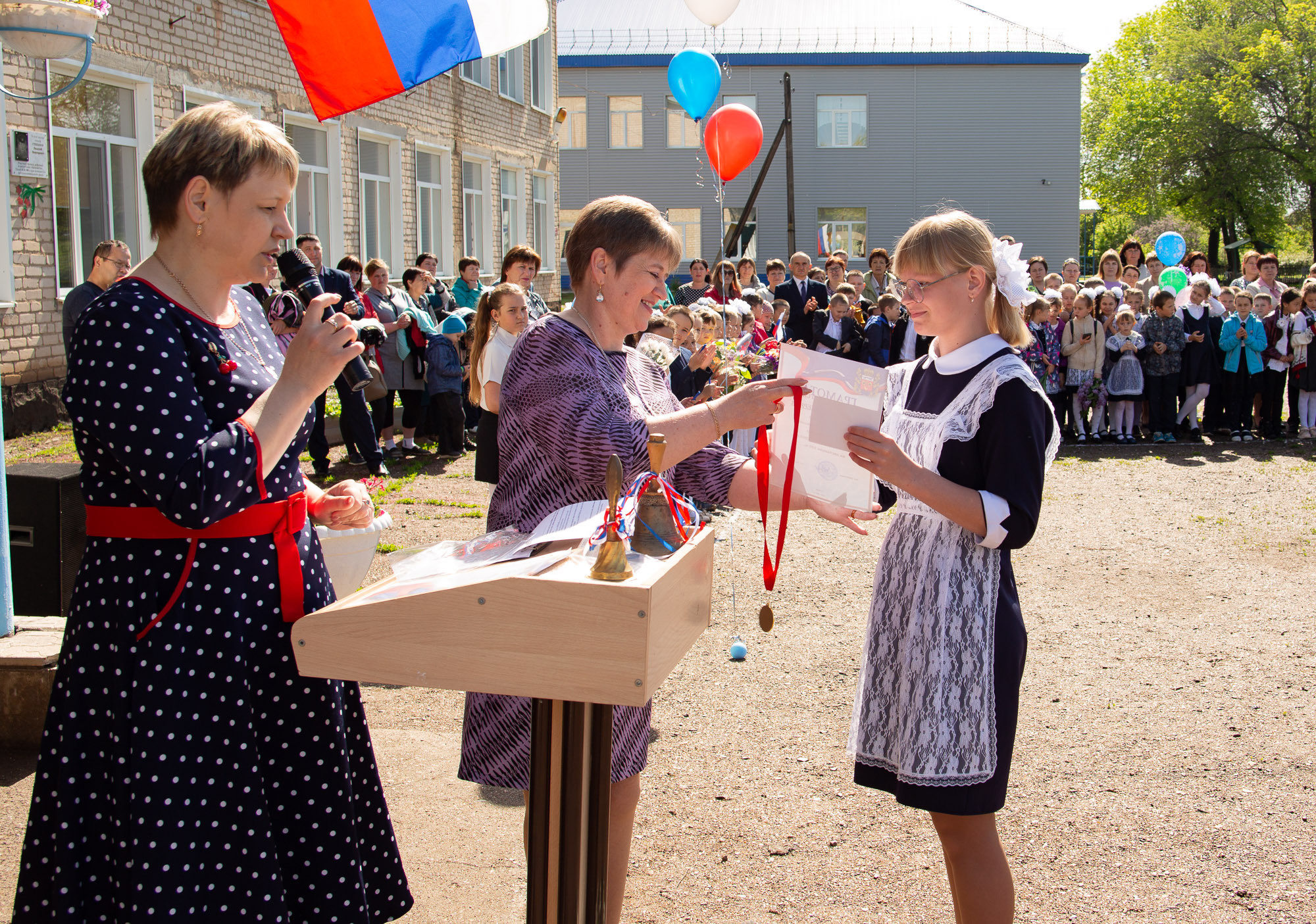 Последний звонок 2022. Валерий Логачев. Фото, музыка, видео — для души