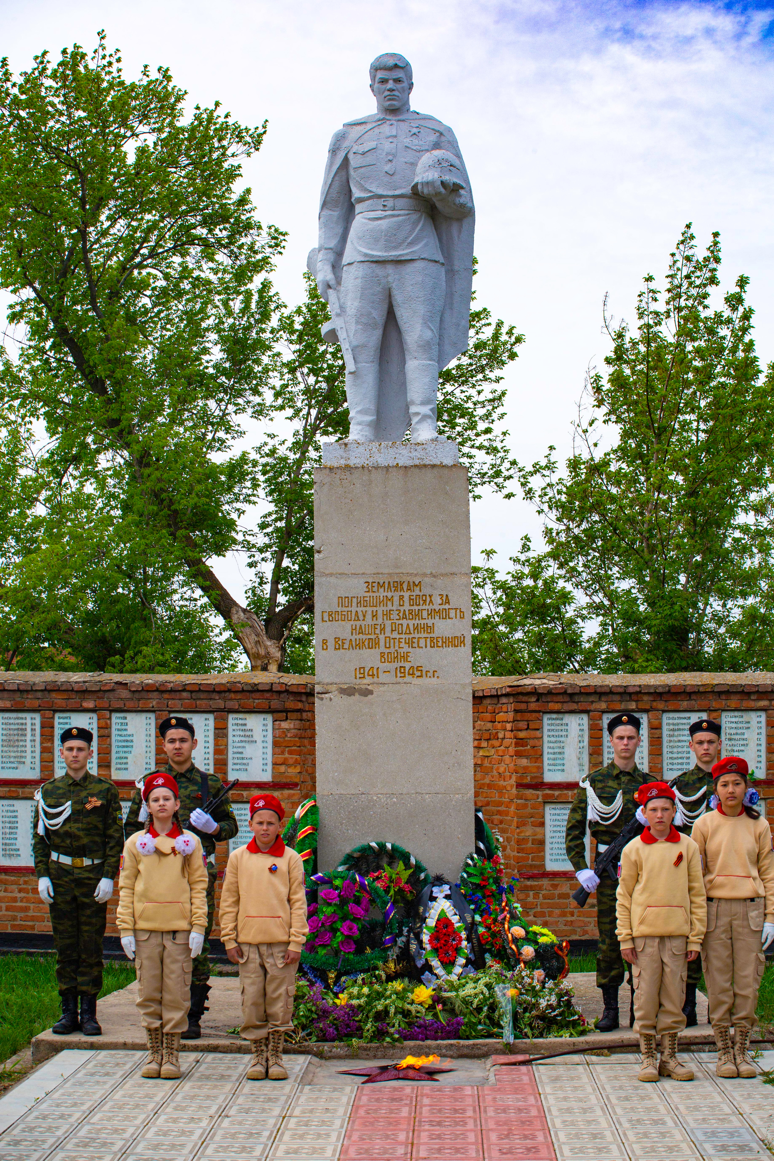 День Победы 2022. Митинг. Валерий Логачев. Фото, музыка, видео — для души