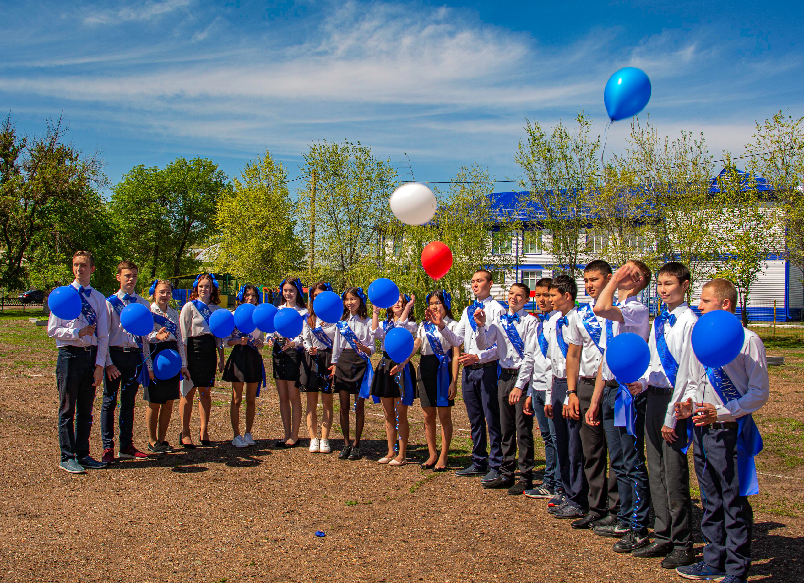 Последний звонок 2022. Валерий Логачев. Фото, музыка, видео — для души