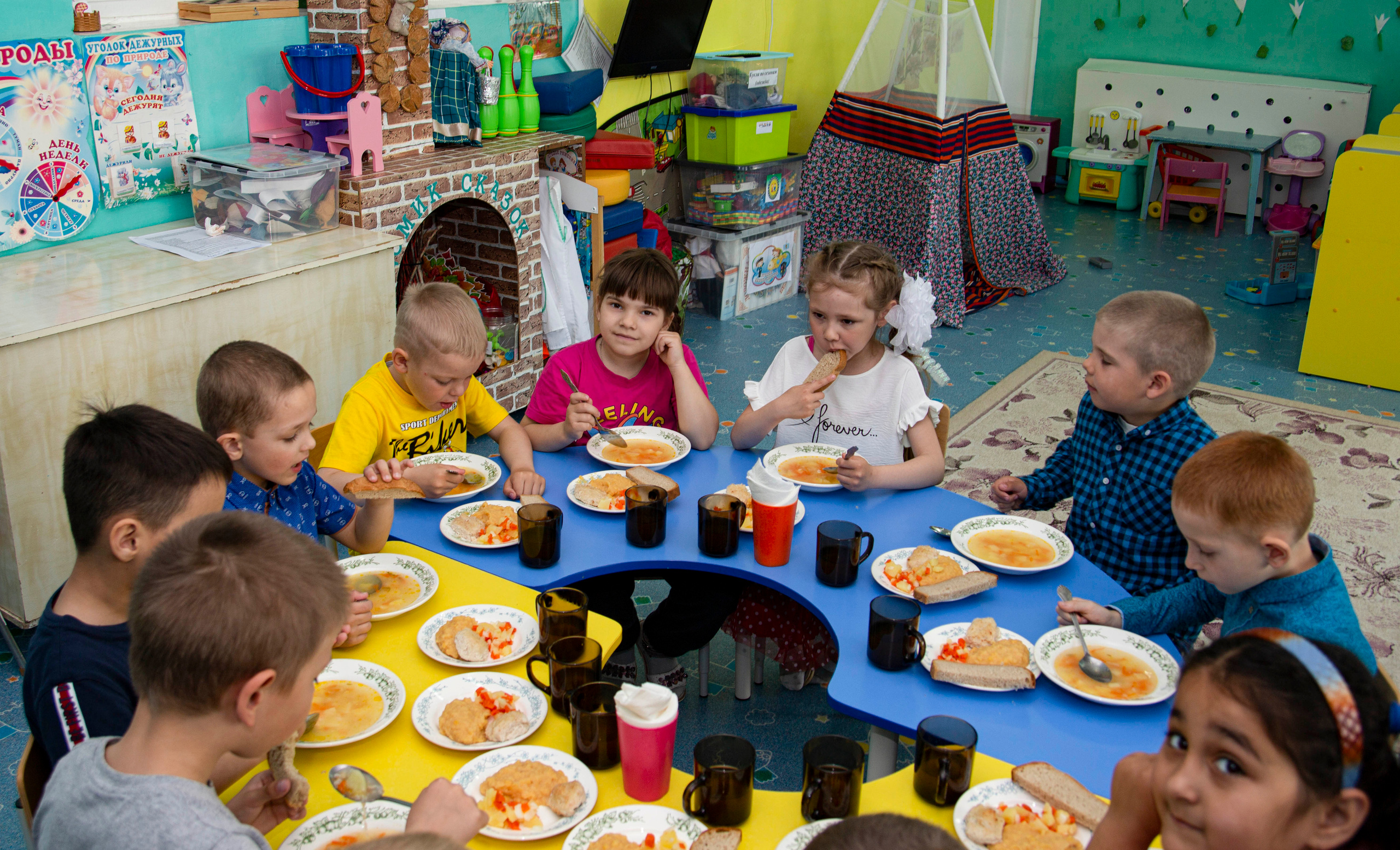 Детский сад № 1 Краснохолм. Выпуск 2022. Валерий Логачев. Фото, музыка, видео — для души