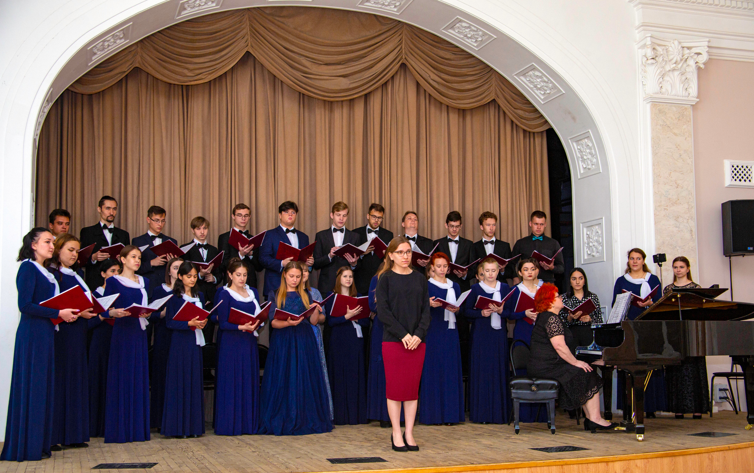 Гос. экзамен ОГИИ им. Ростроповичей. Хор. дирижирование. Валерий Логачев. Фото, музыка, видео — для души
