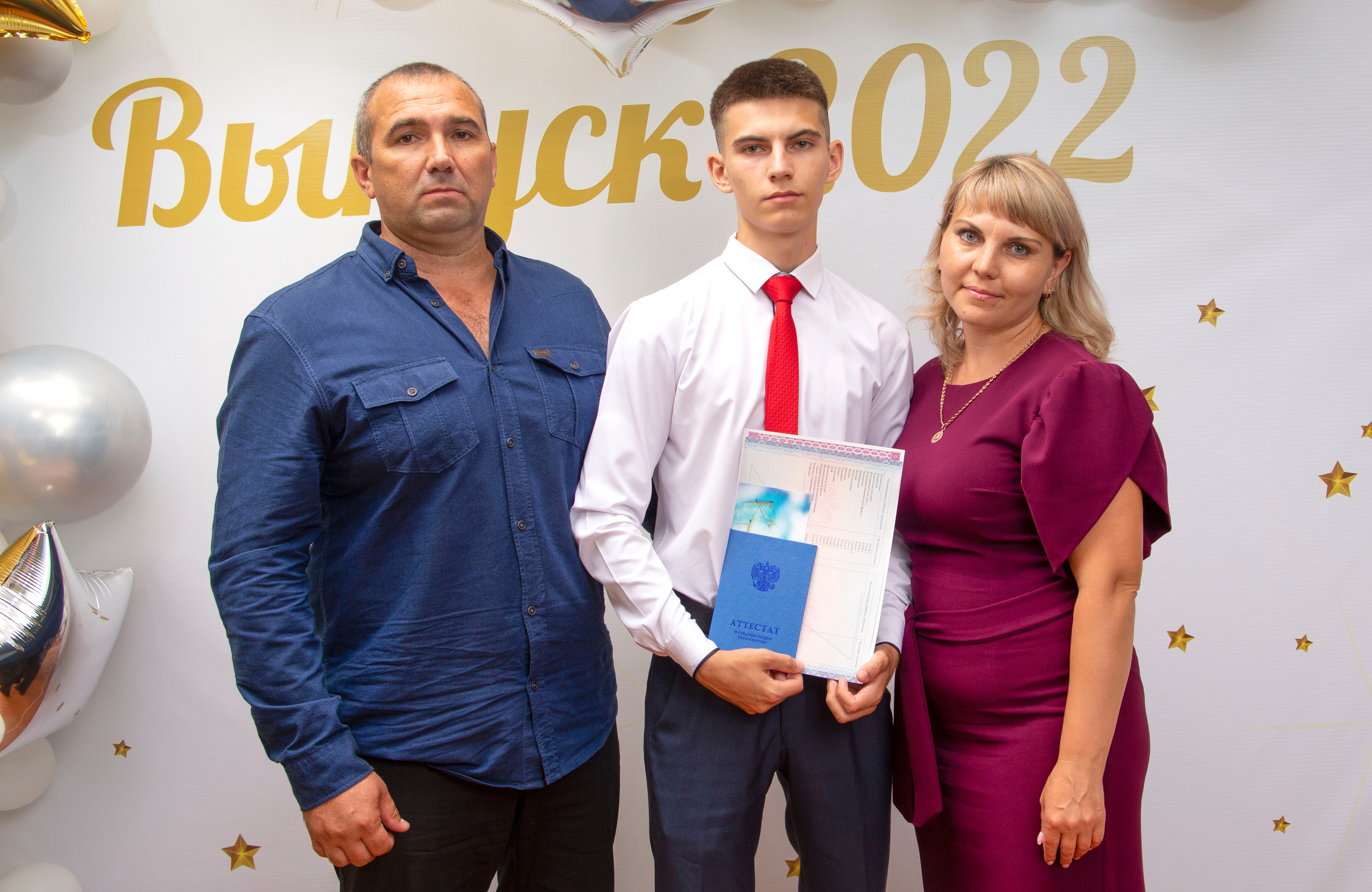 Вручение аттестатов о среднем образовании в Кардаиловской СОШ. Валерий Логачев. Фото, музыка, видео — для души