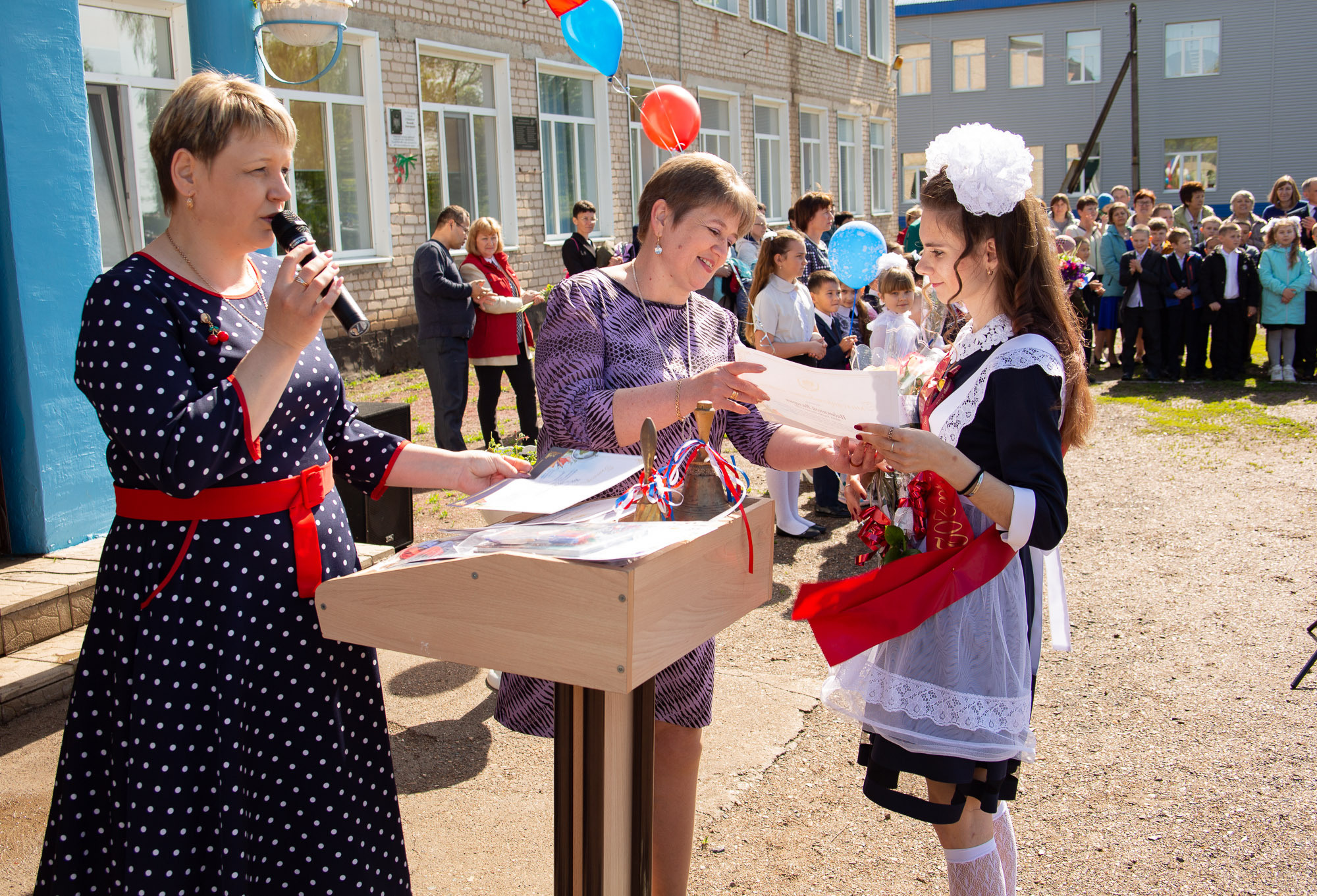 Последний звонок 2022. Валерий Логачев. Фото, музыка, видео — для души