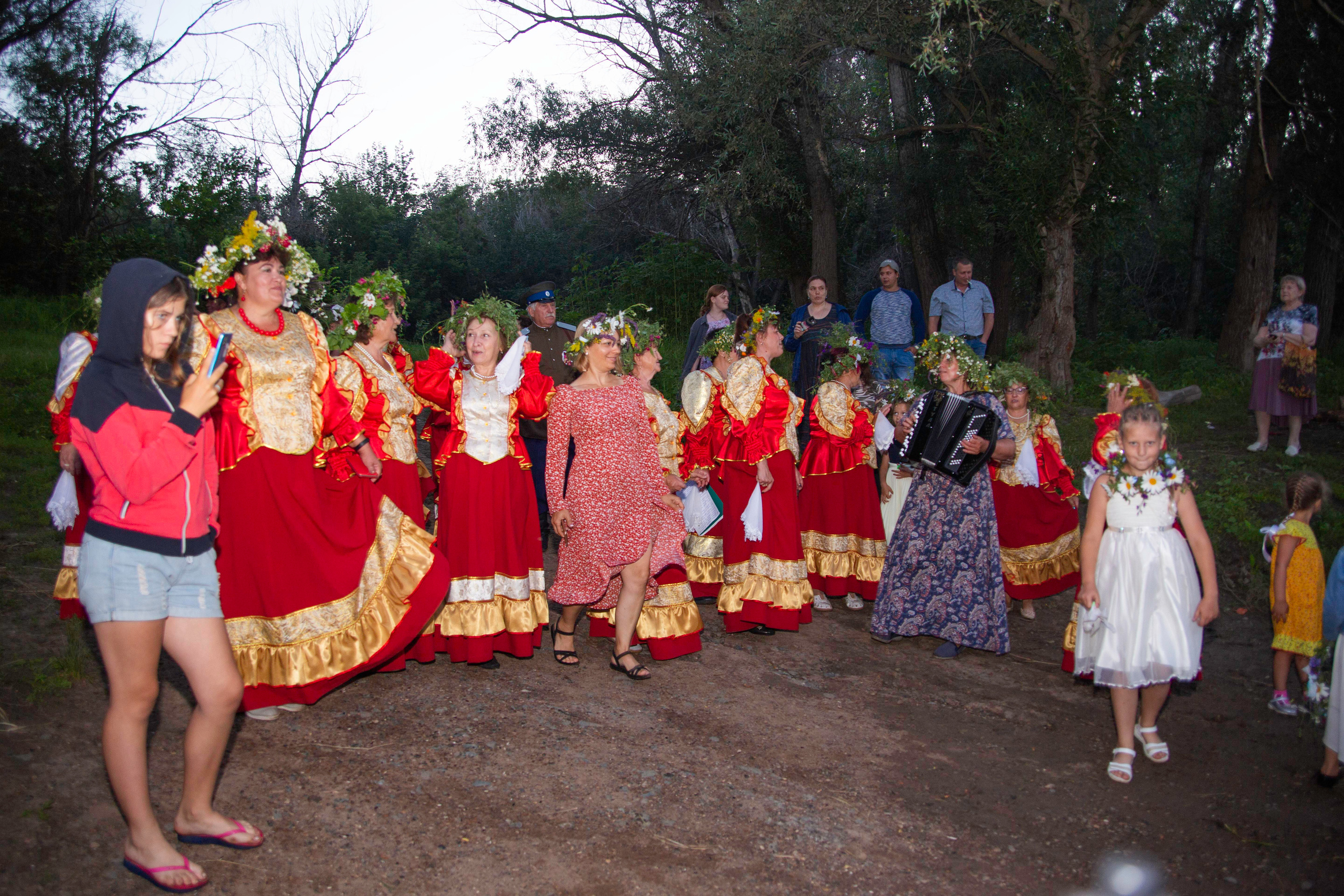 На Ивана купала: Марынки. Валерий Логачев. Фото, музыка, видео — для души