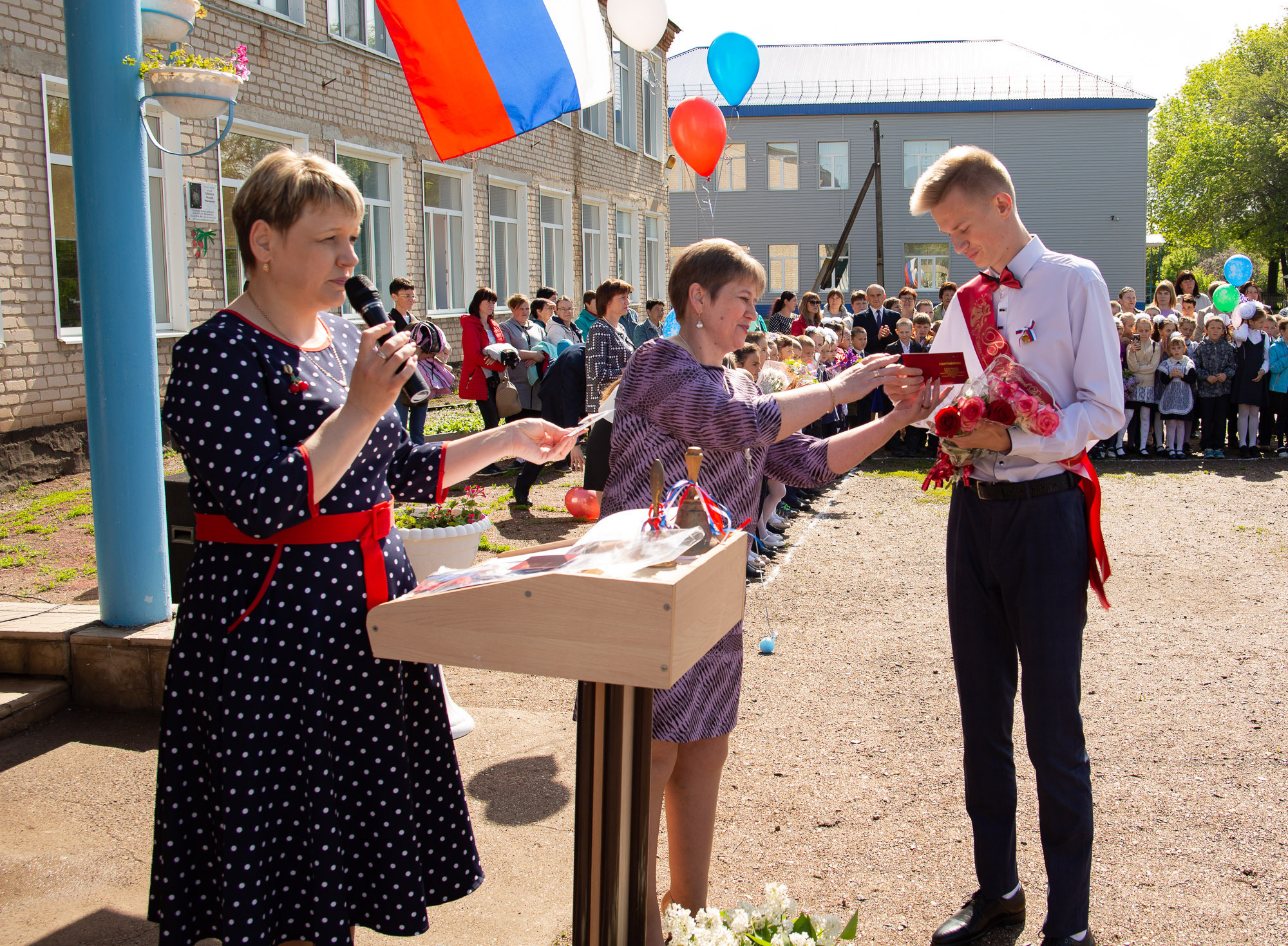 Последний звонок 2022. Валерий Логачев. Фото, музыка, видео — для души