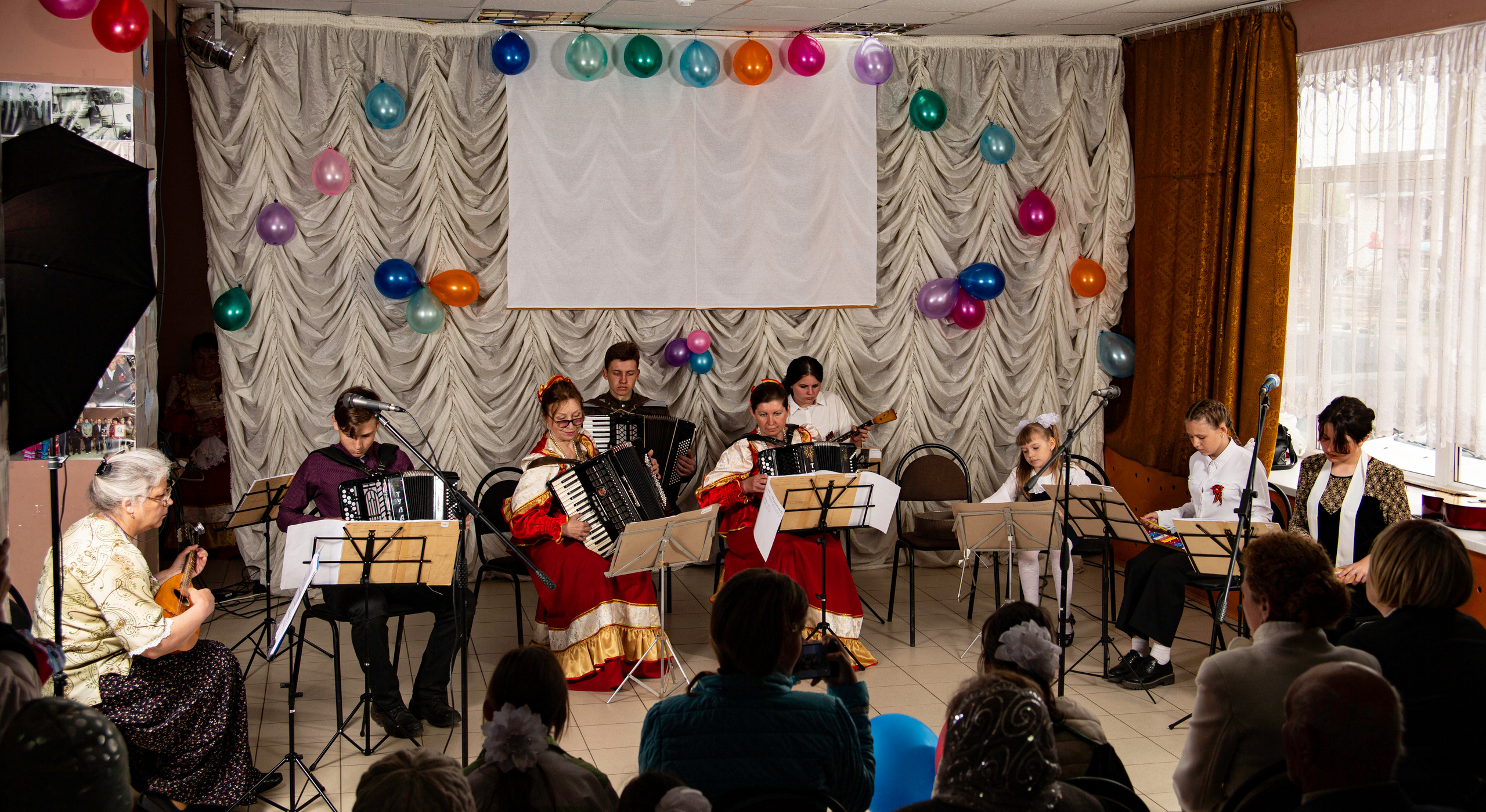 День Победы 2022. Праздничный концерт. Валерий Логачев. Фото, музыка, видео — для души