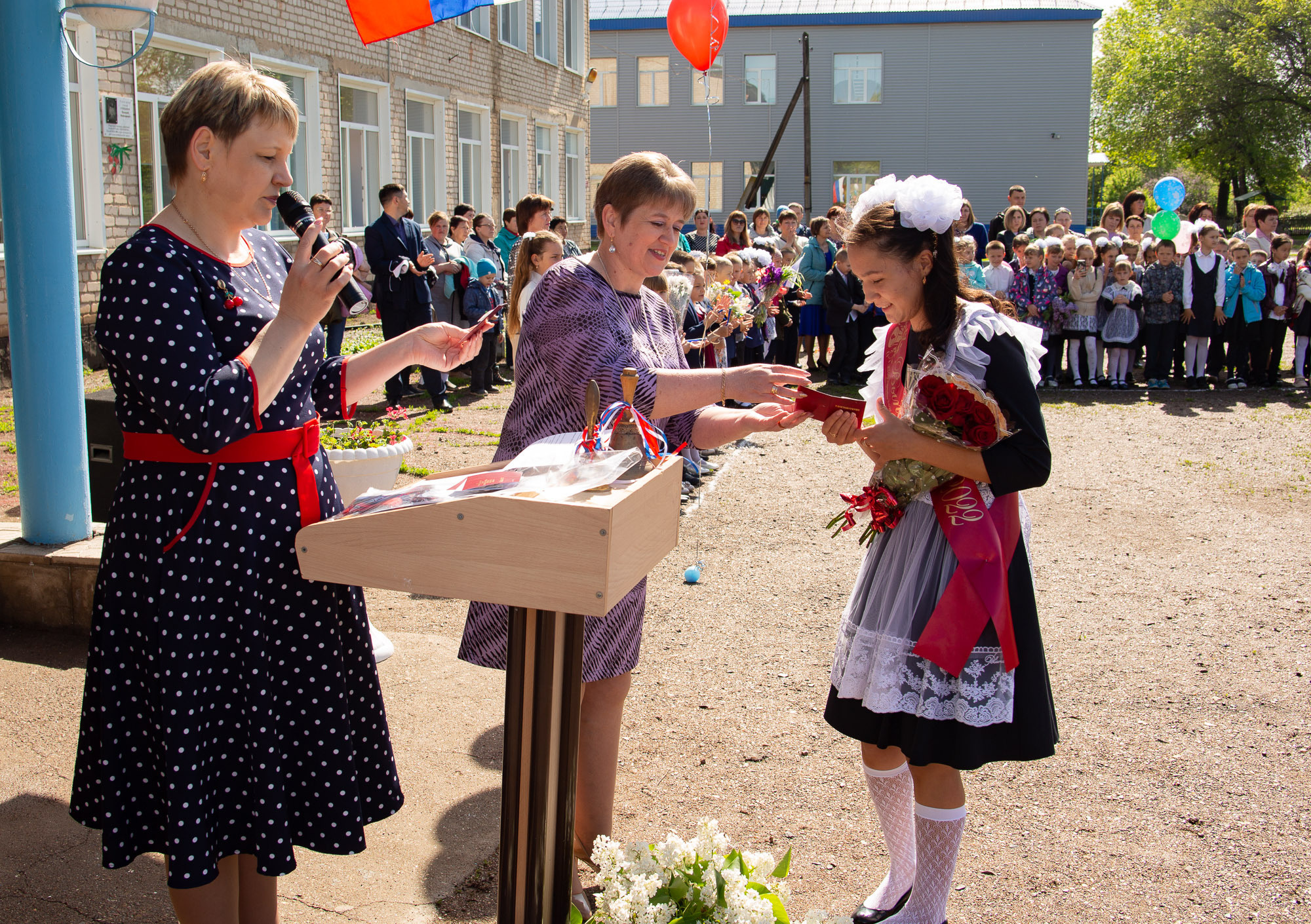 Последний звонок 2022. Валерий Логачев. Фото, музыка, видео — для души