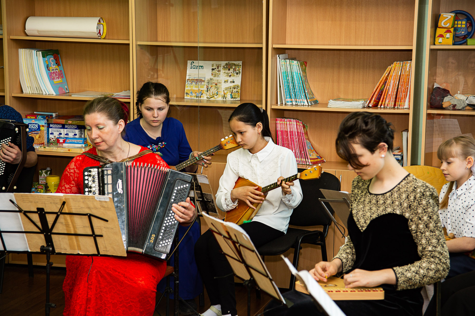 Отчетный концерт Кардаиловского филиала Школы искусств. Валерий Логачев. Фото, музыка, видео — для души